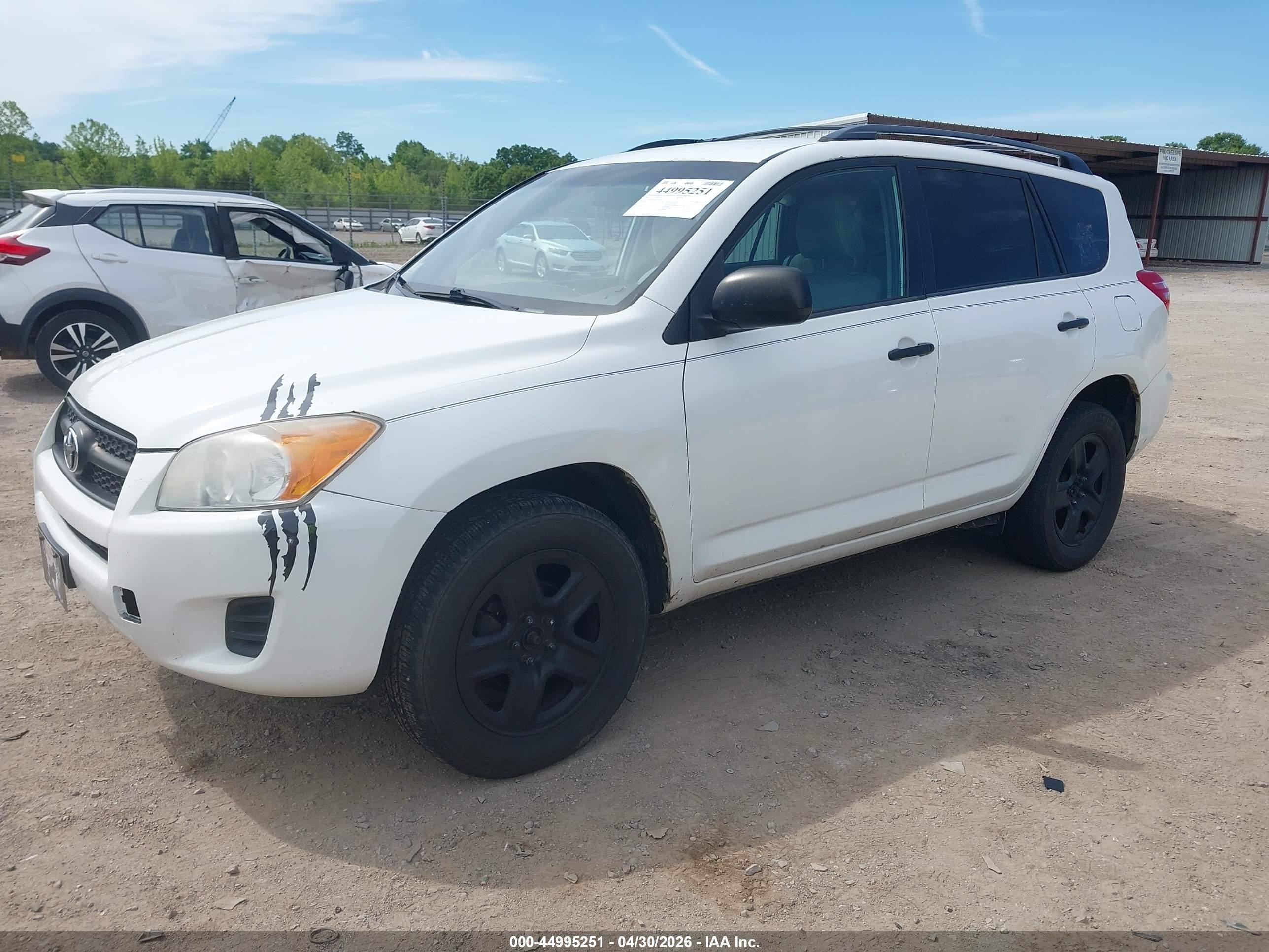 2012 Toyota Rav4   White vin: 2T3BF4DV4CW215918