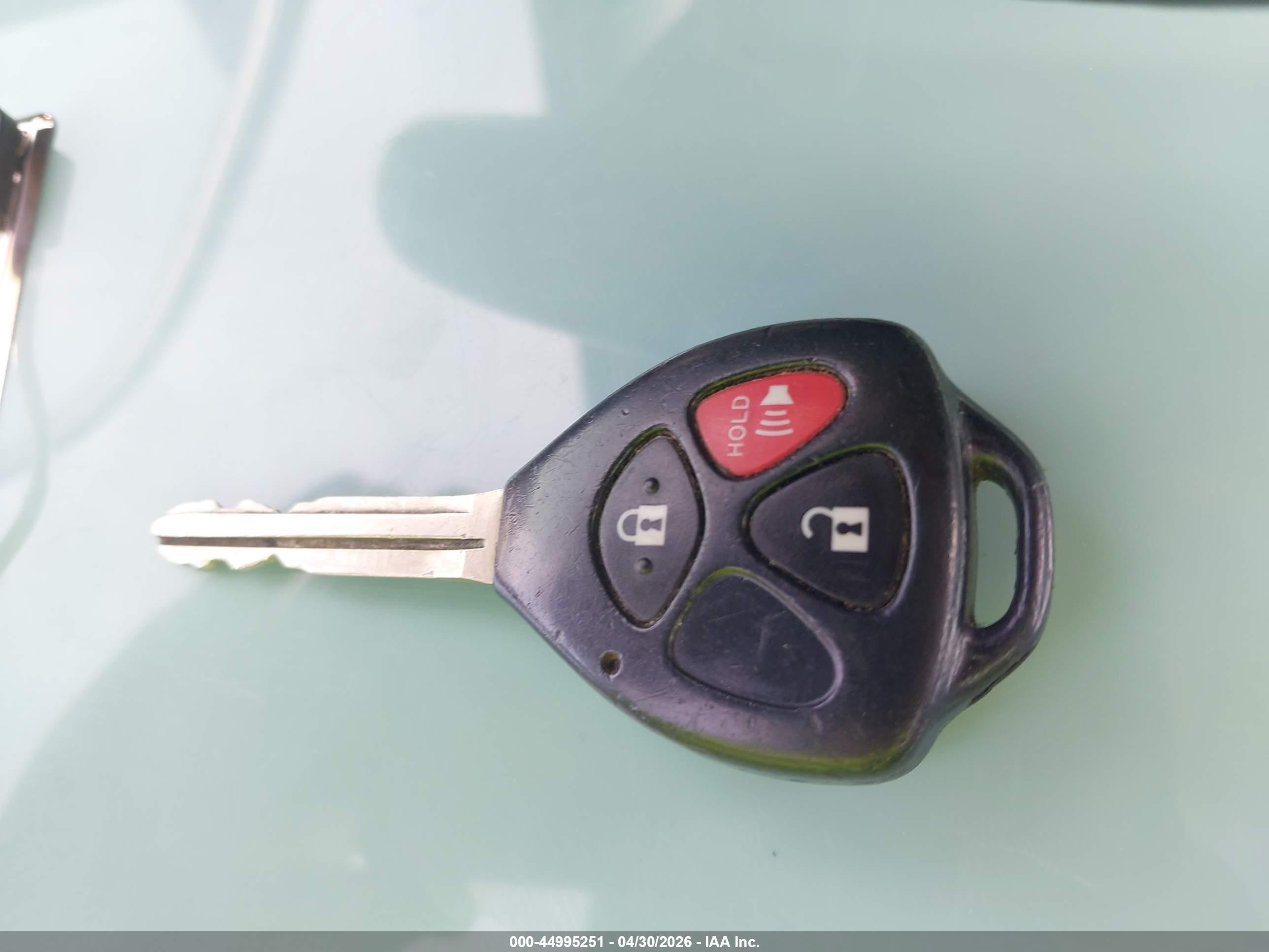 2012 Toyota Rav4   White vin: 2T3BF4DV4CW215918