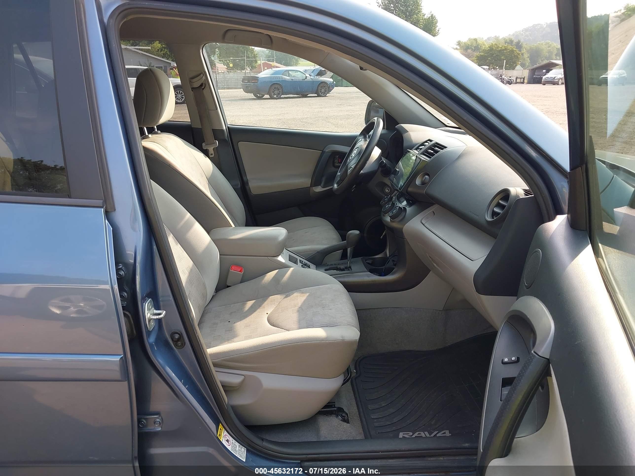 2012 Toyota Rav4   Blue vin: 2T3BF4DV4CW221914