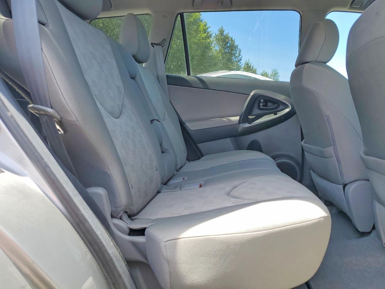 2012 Toyota Rav4 Base Silver vin: 2T3BF4DV4CW236543