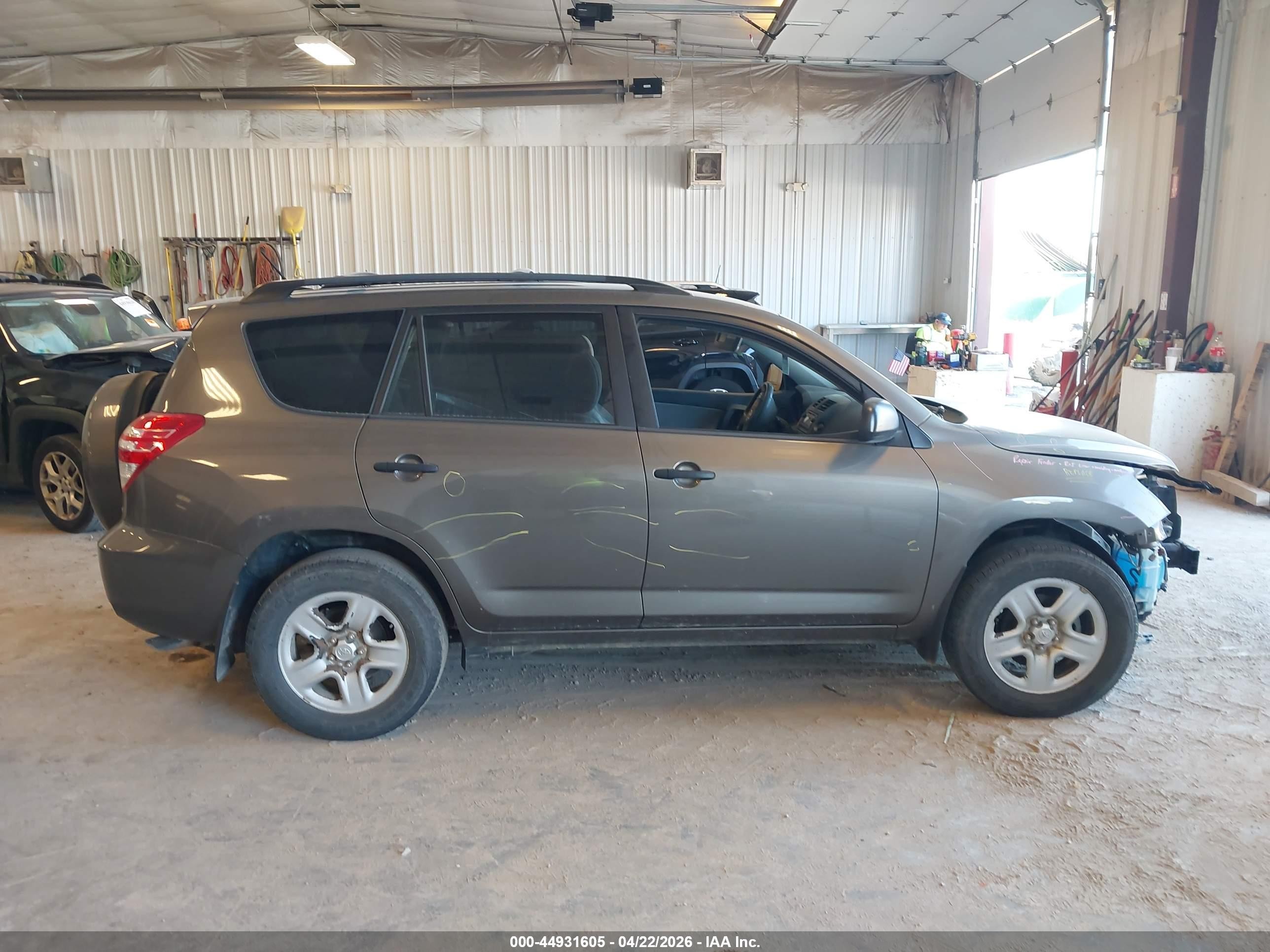 2012 Toyota Rav4   Gray vin: 2T3BF4DV4CW257733