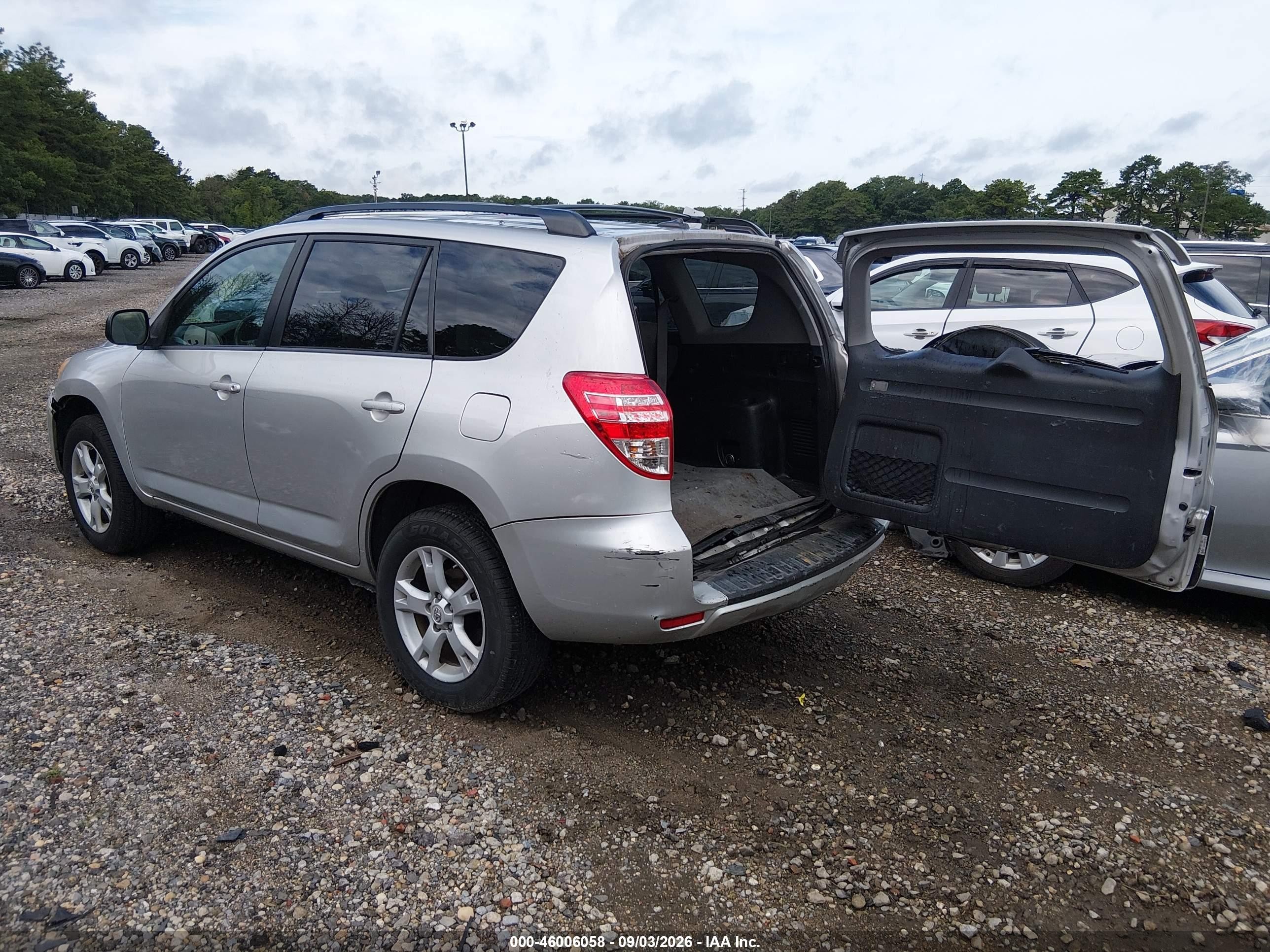 2012 Toyota Rav4 Silver vin: 2T3BF4DV4CW261667