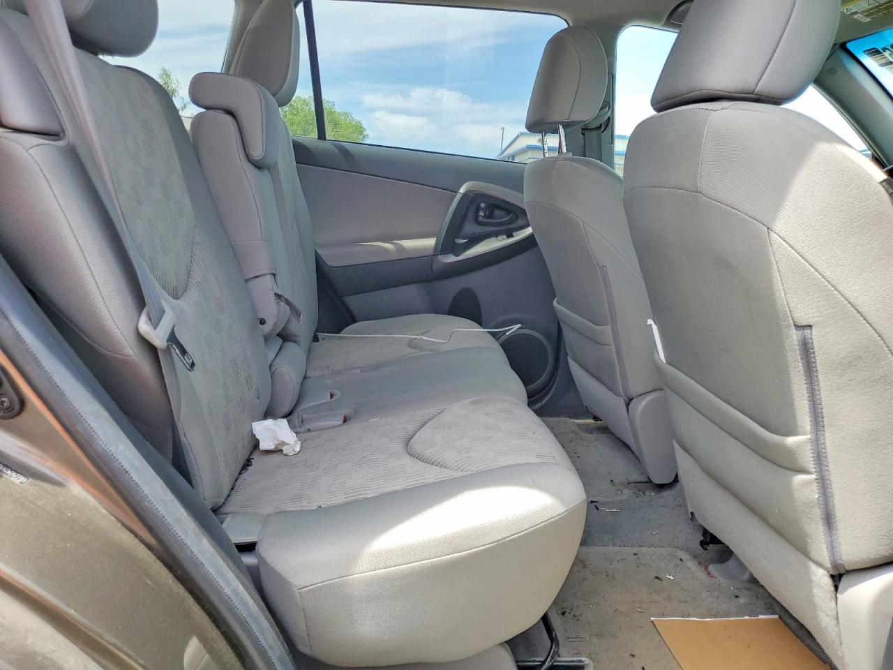 2012 Toyota Rav4 Base Tan vin: 2T3BF4DV4CW267789