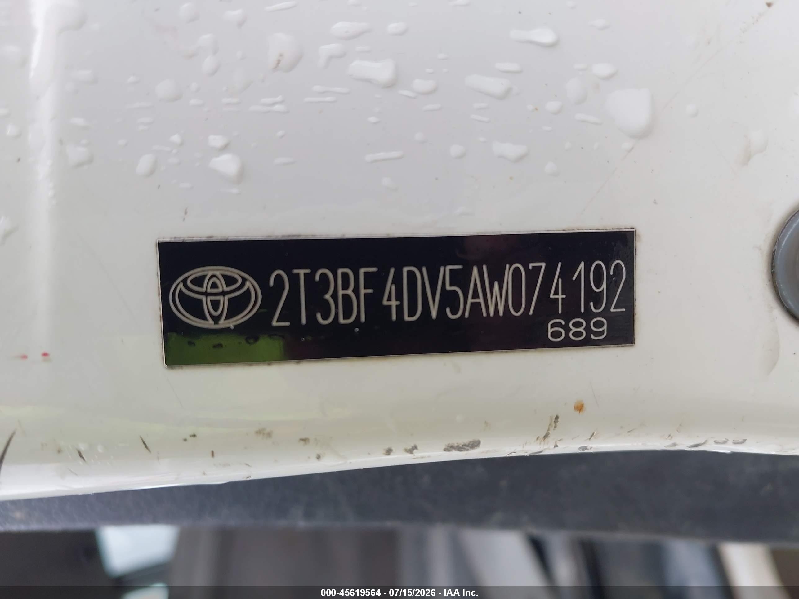 2010 Toyota Rav4   White vin: 2T3BF4DV5AW074192