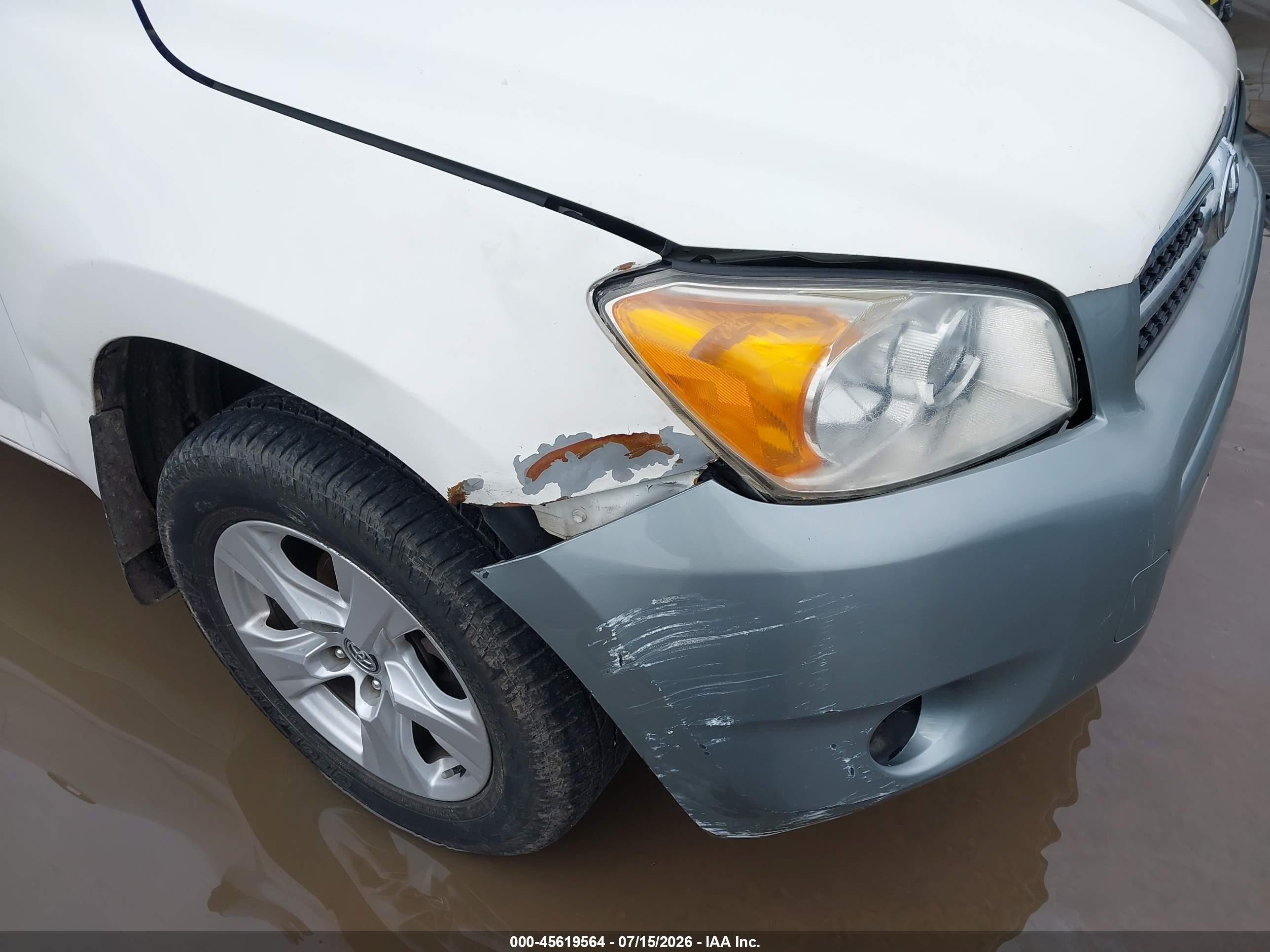 2010 Toyota Rav4   White vin: 2T3BF4DV5AW074192