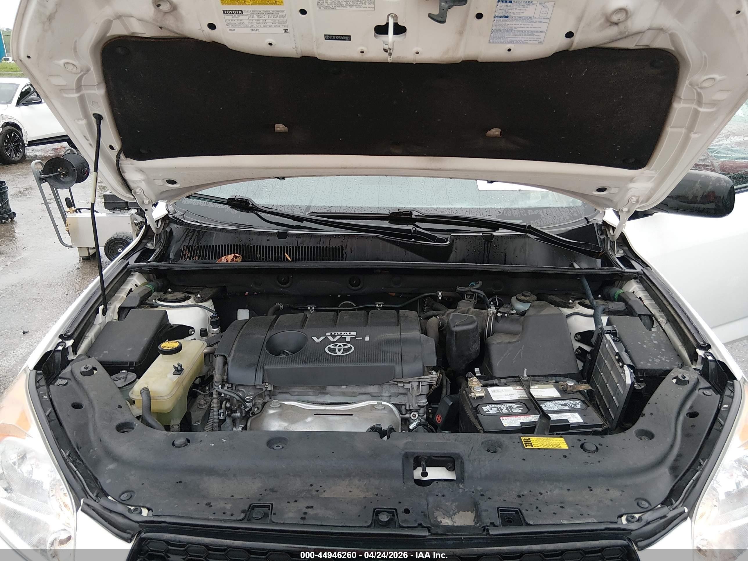 2011 Toyota Rav4   Белый vin: 2T3BF4DV5BW089812