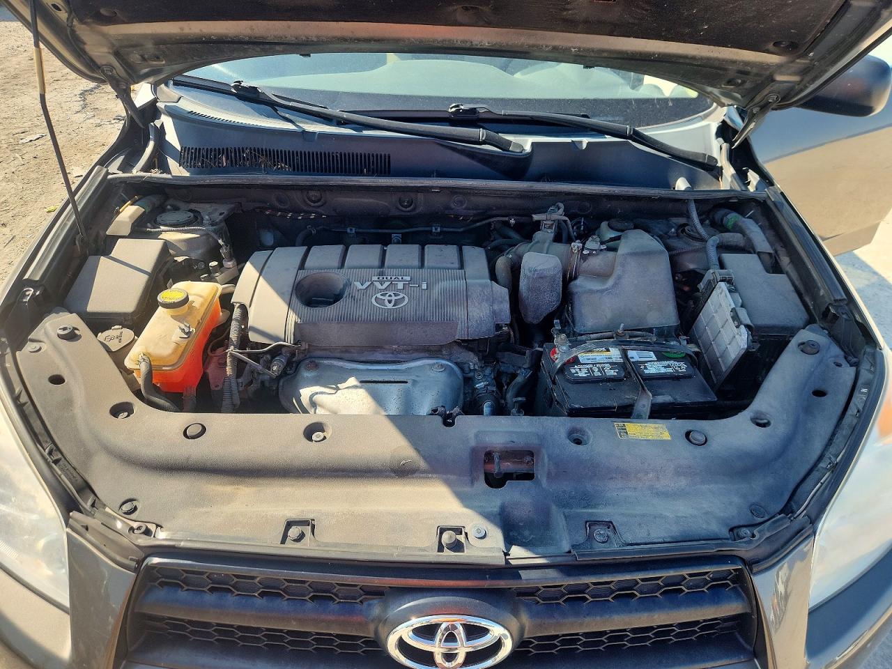 2011 Toyota Rav4 Base Brown vin: 2T3BF4DV5BW101263