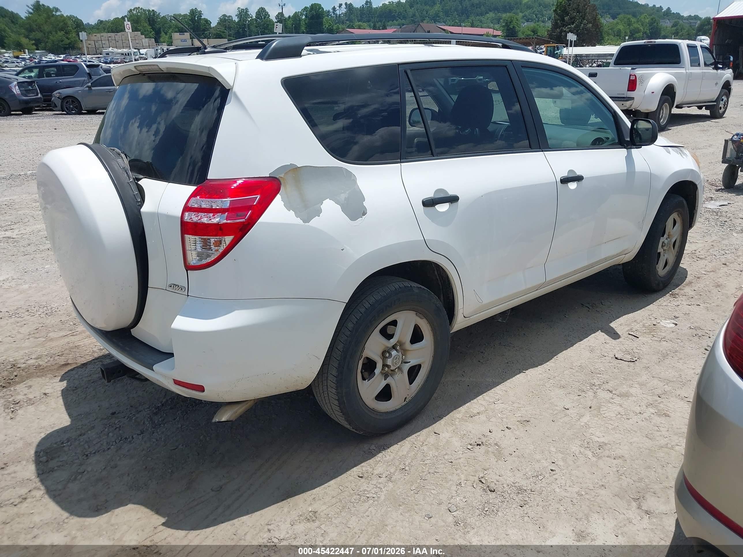 2011 Toyota Rav4   White vin: 2T3BF4DV5BW108214