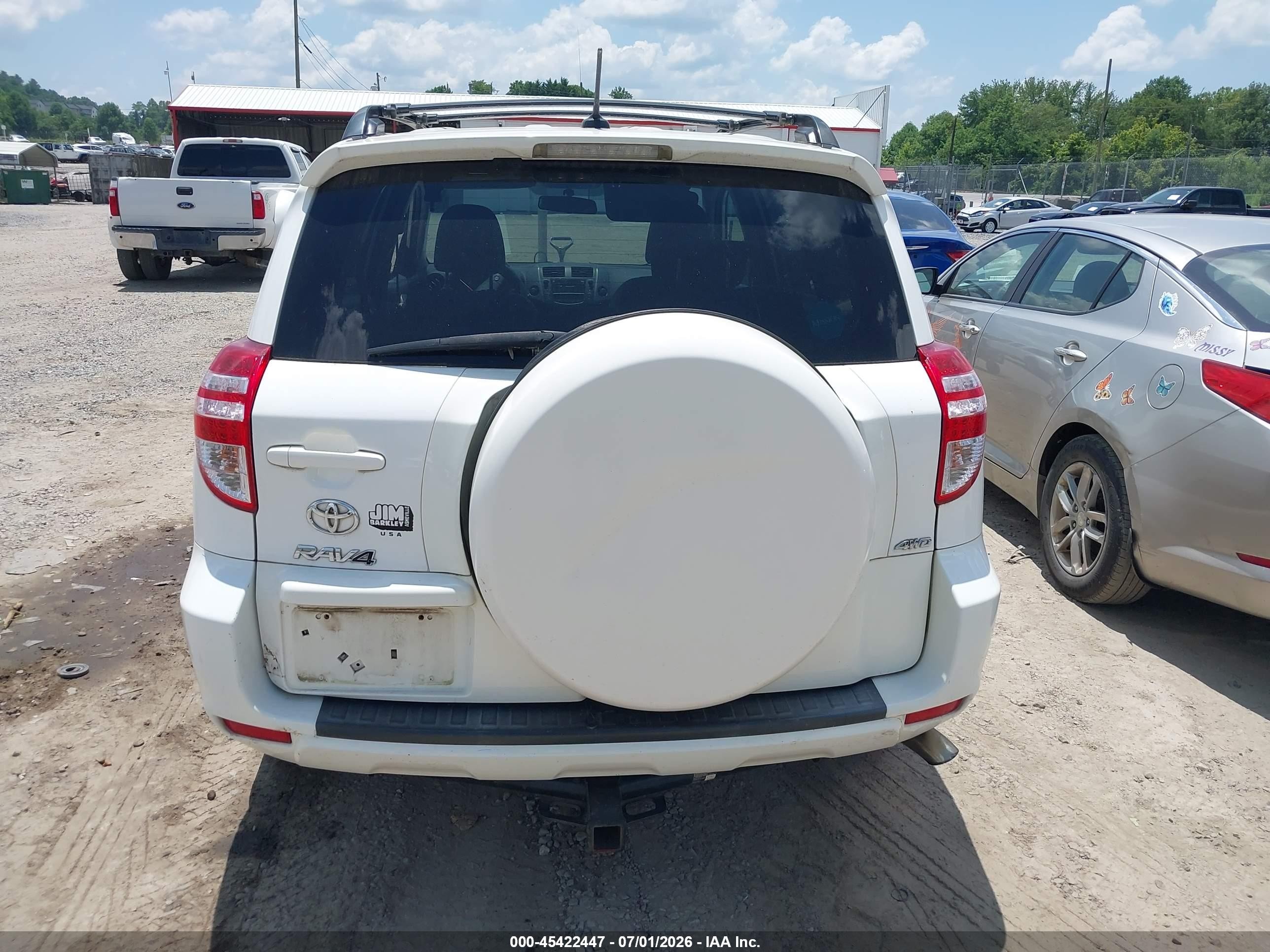 2011 Toyota Rav4   White vin: 2T3BF4DV5BW108214