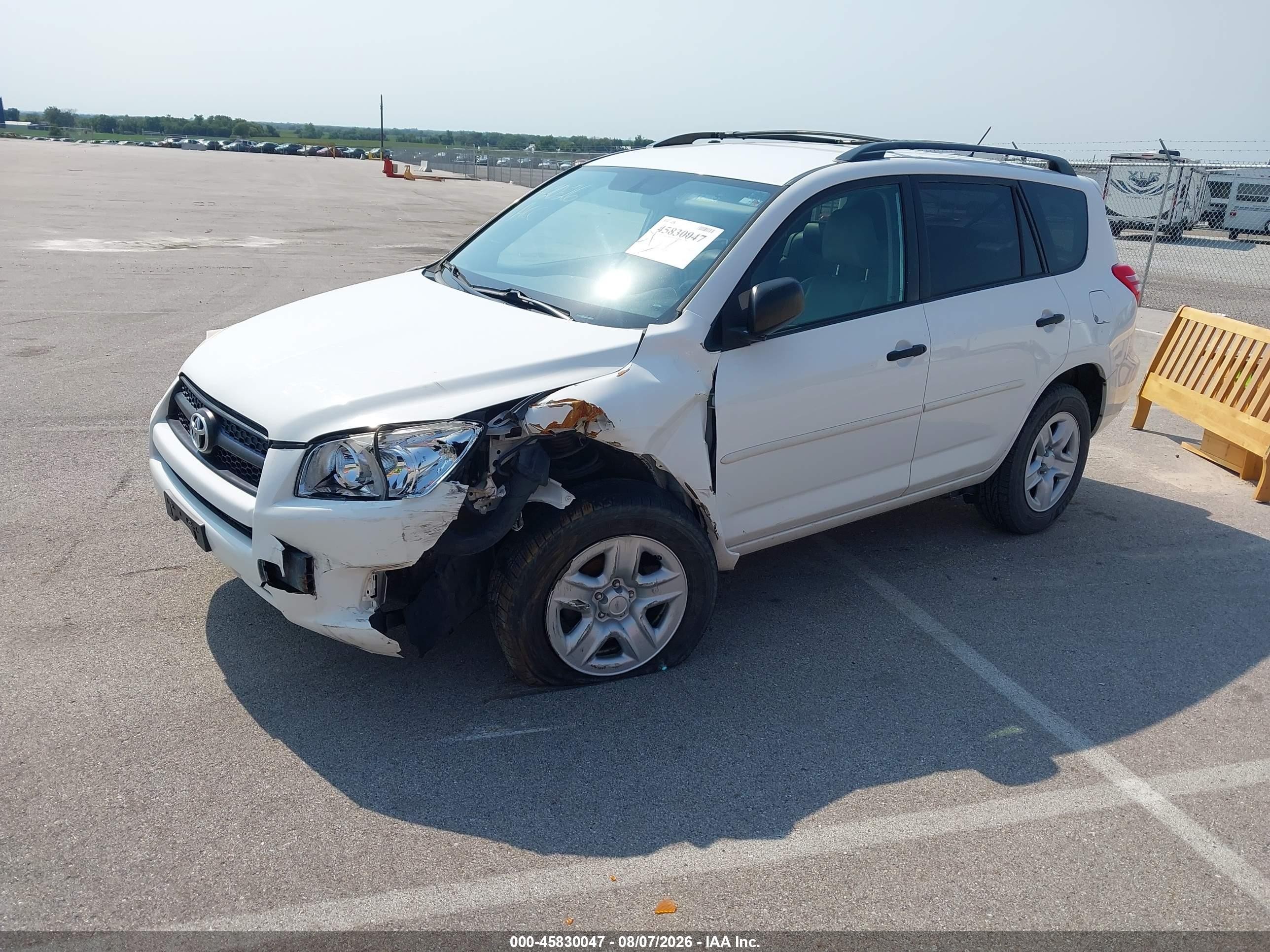 2011 Toyota Rav4   Белый vin: 2T3BF4DV5BW119164