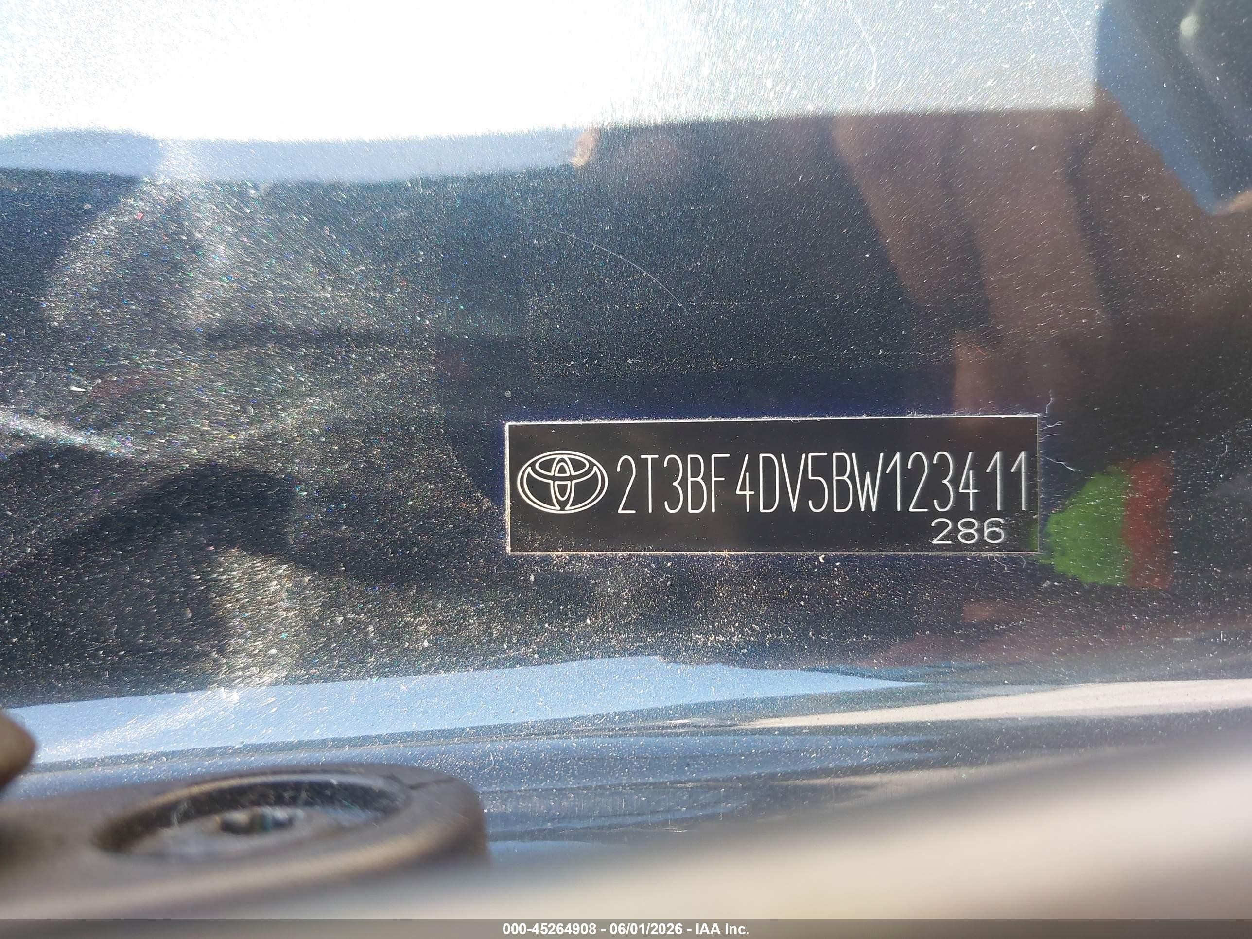 2011 Toyota Rav4   Green vin: 2T3BF4DV5BW123411