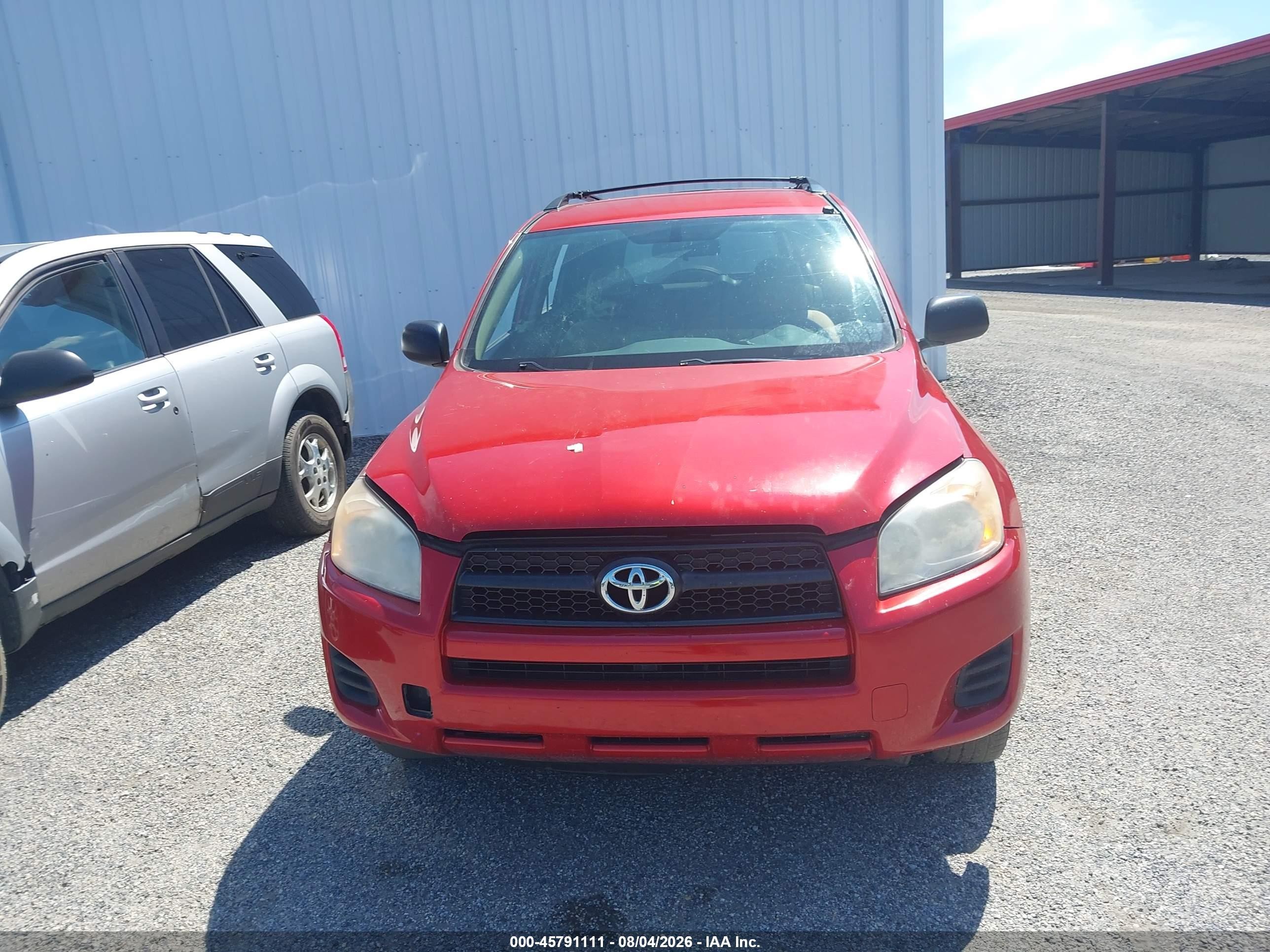 2011 Toyota Rav4   Red vin: 2T3BF4DV5BW140547