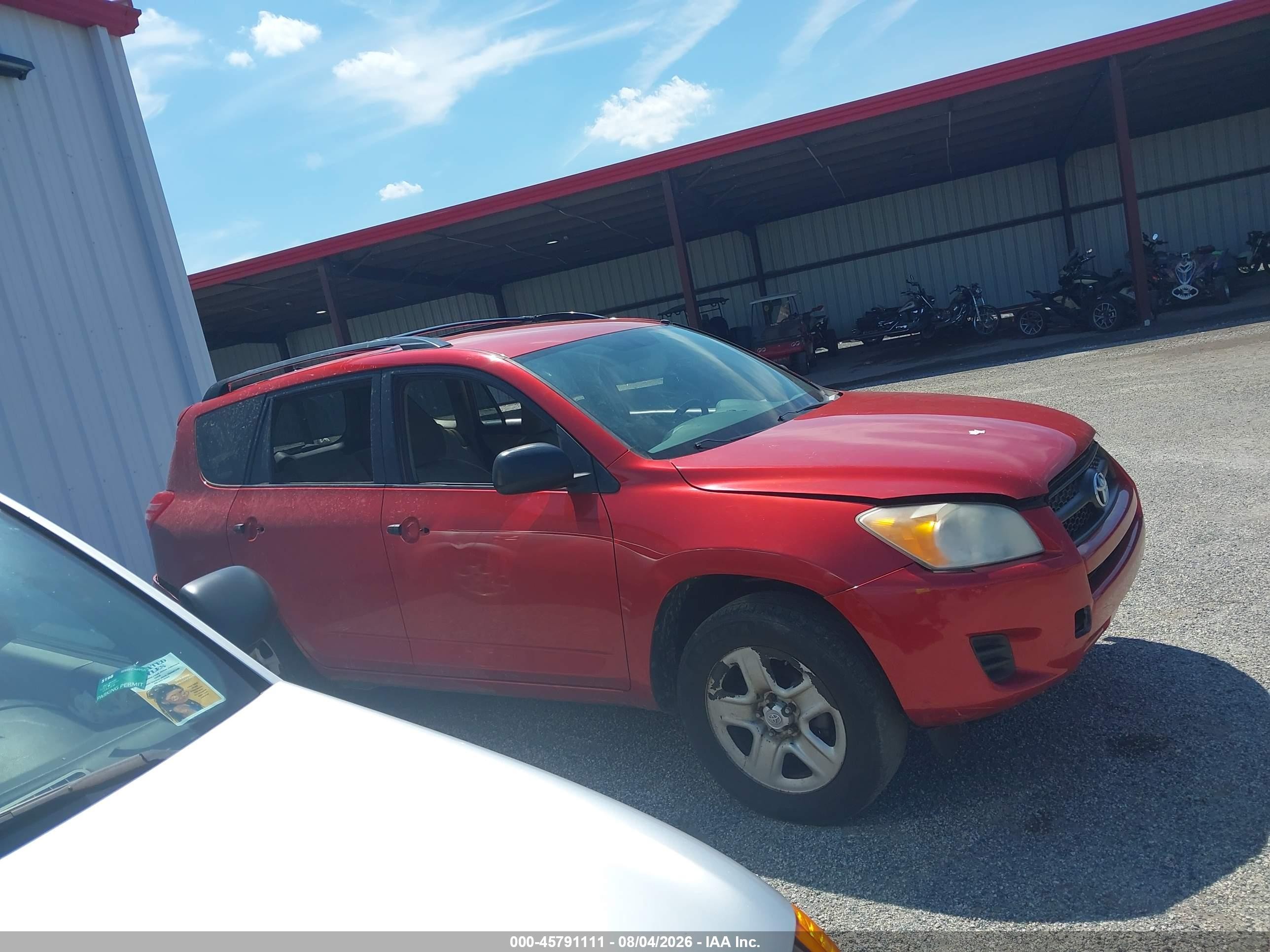 2011 Toyota Rav4   Red vin: 2T3BF4DV5BW140547