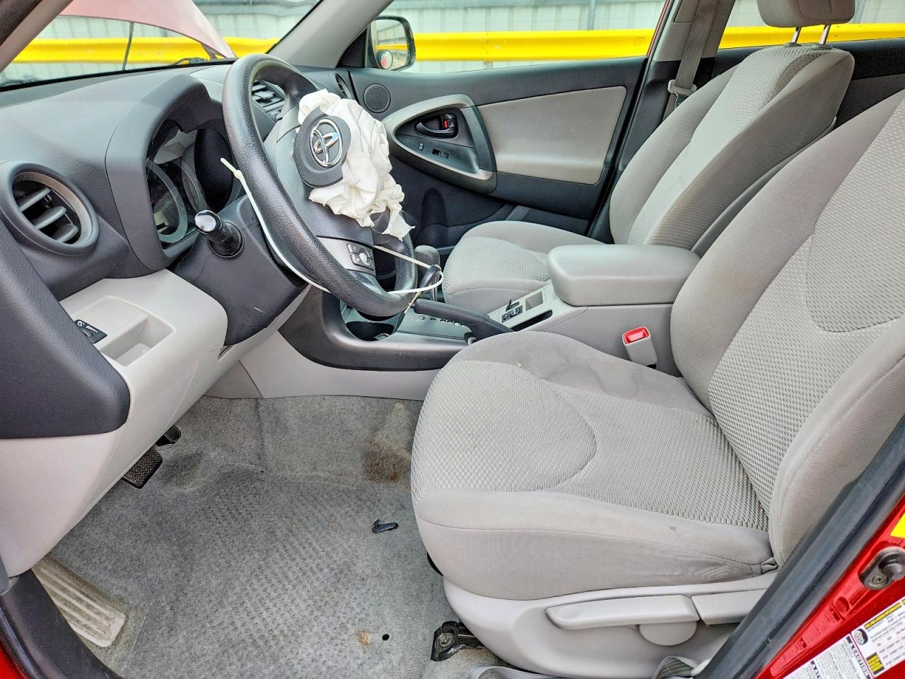 2011 Toyota Rav4 Base Red vin: 2T3BF4DV5BW145182