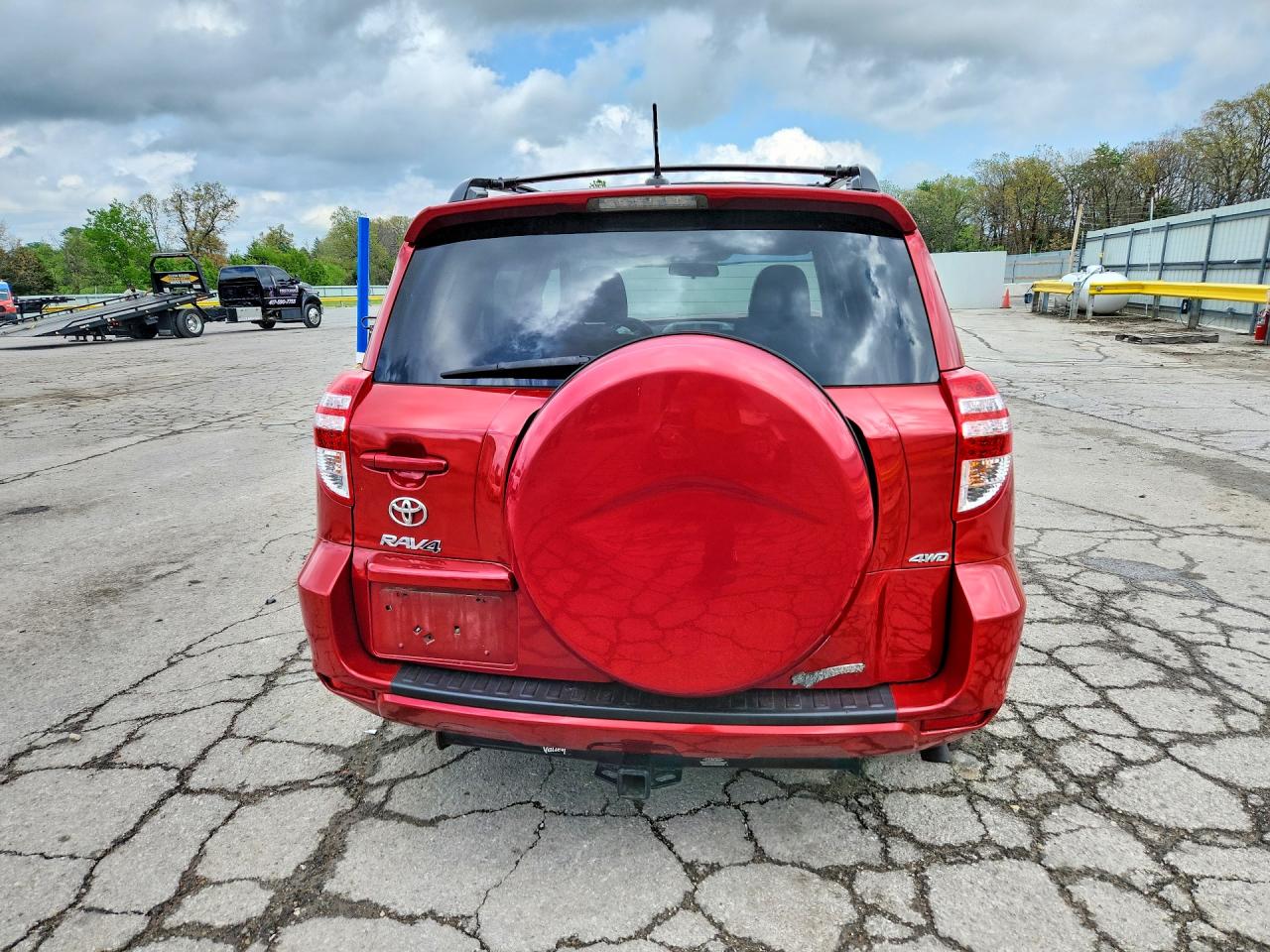 2011 Toyota Rav4 Base Red vin: 2T3BF4DV5BW145182