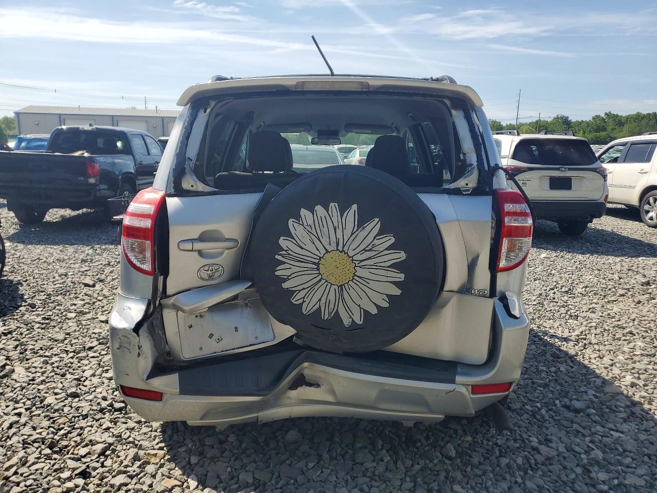2011 Toyota Rav4 Base Gray vin: 2T3BF4DV5BW147949