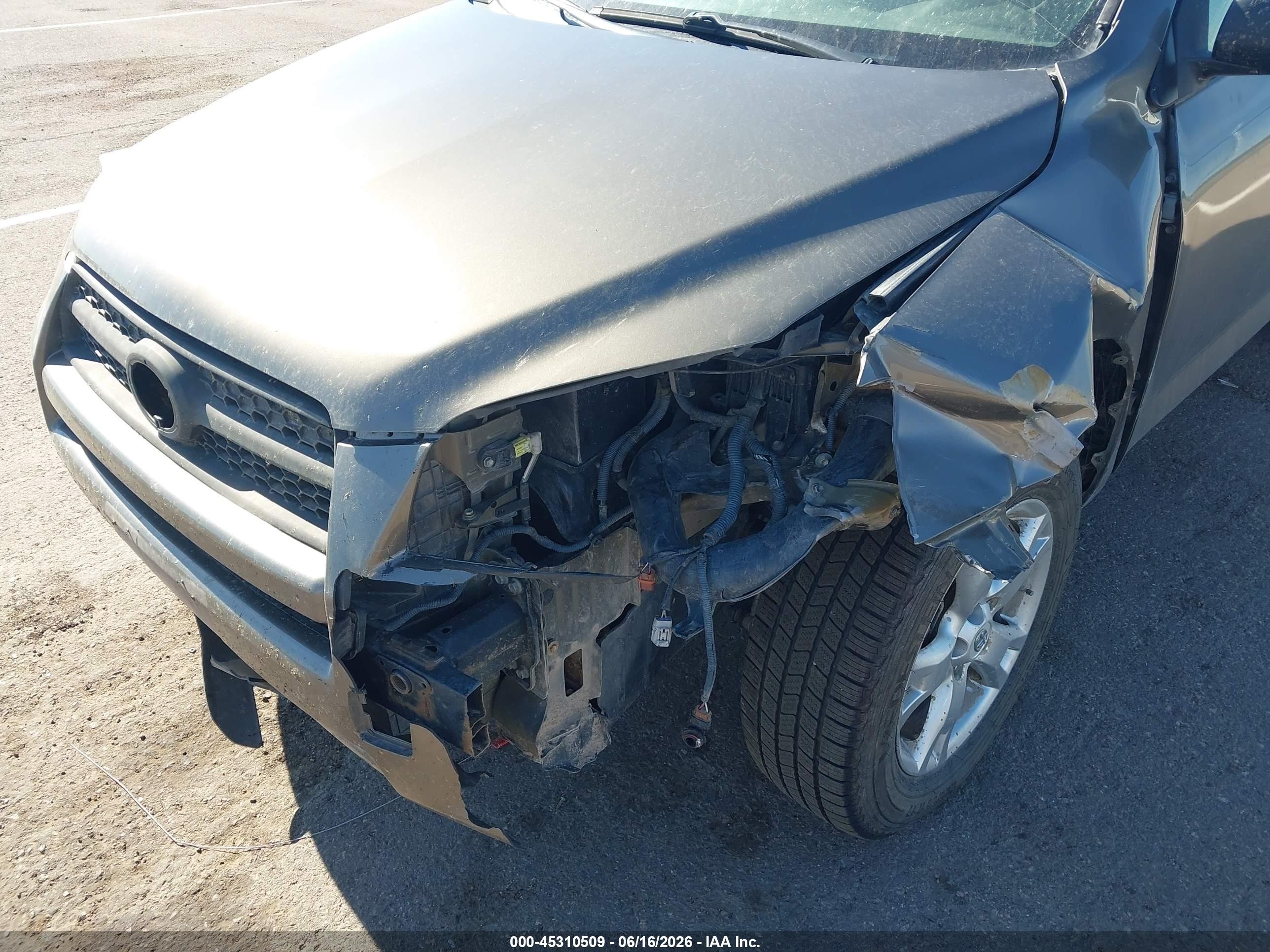 2011 Toyota Rav4   Brown vin: 2T3BF4DV5BW150205