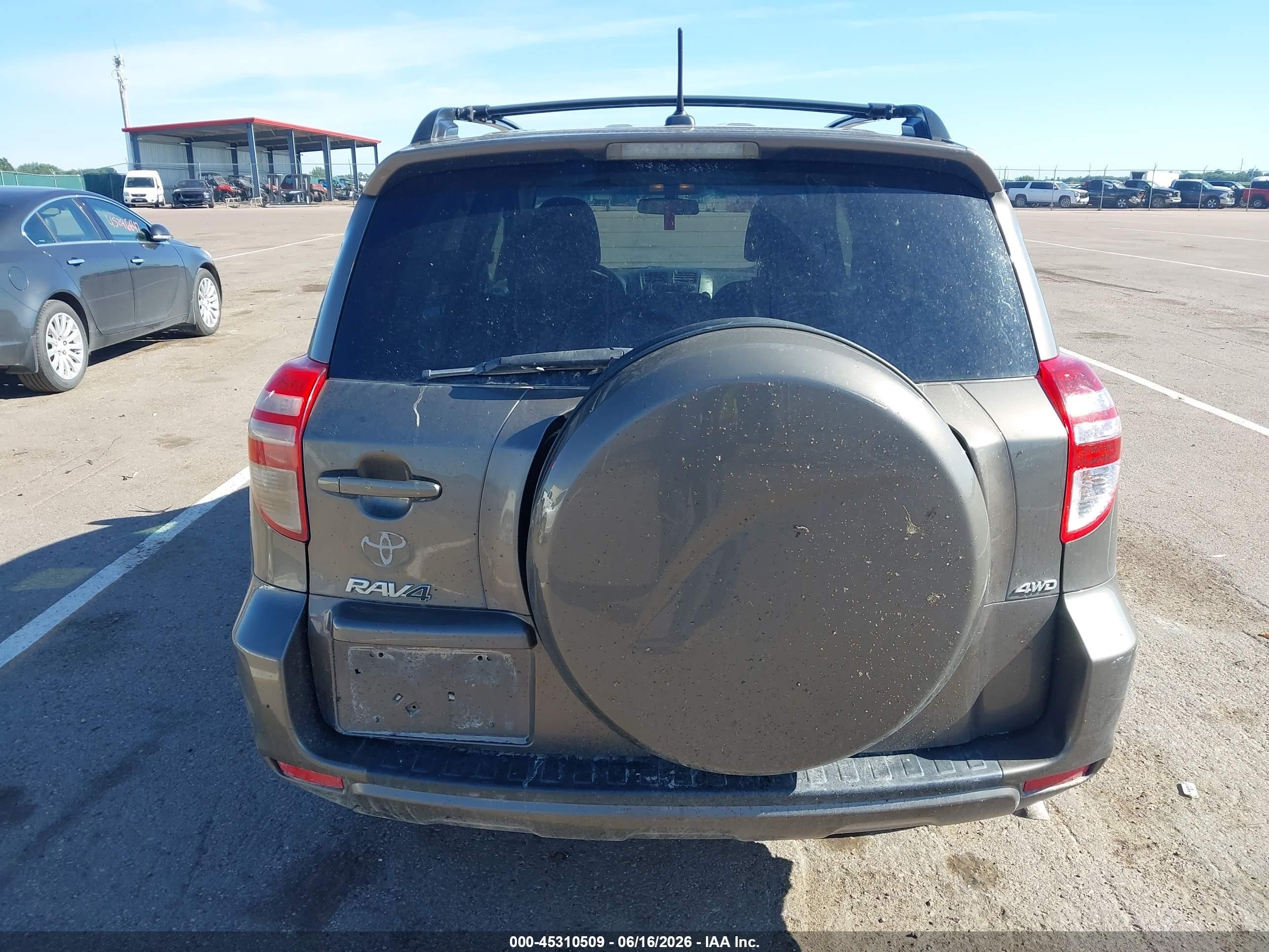 2011 Toyota Rav4   Brown vin: 2T3BF4DV5BW150205