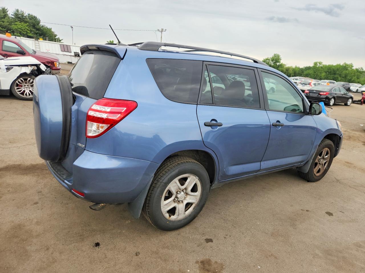 2011 Toyota Rav4 Base Blue vin: 2T3BF4DV5BW151824