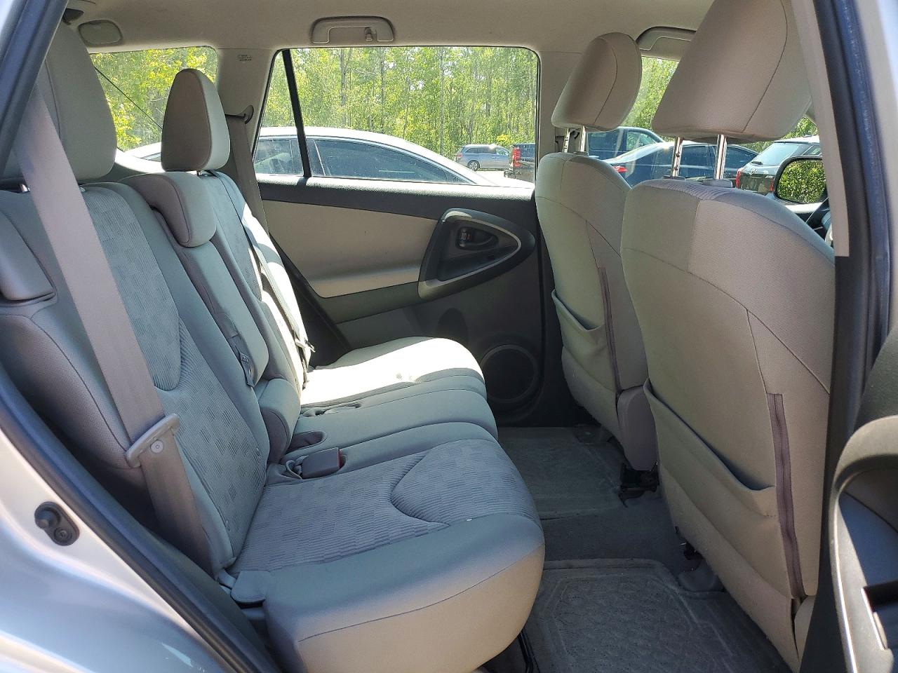 2011 Toyota Rav4 Base Silver vin: 2T3BF4DV5BW163701