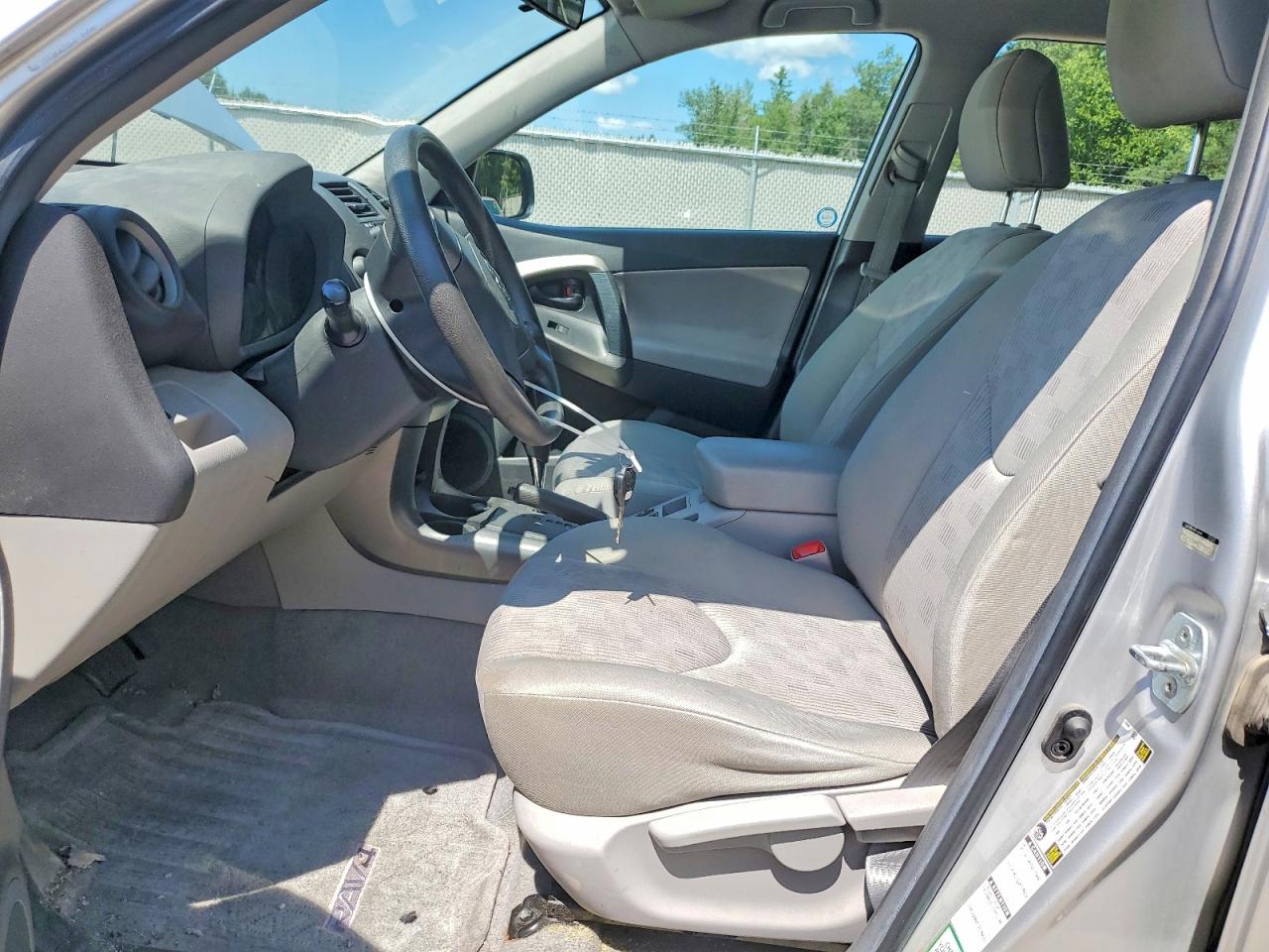 2011 Toyota Rav4 Base Silver vin: 2T3BF4DV5BW163701