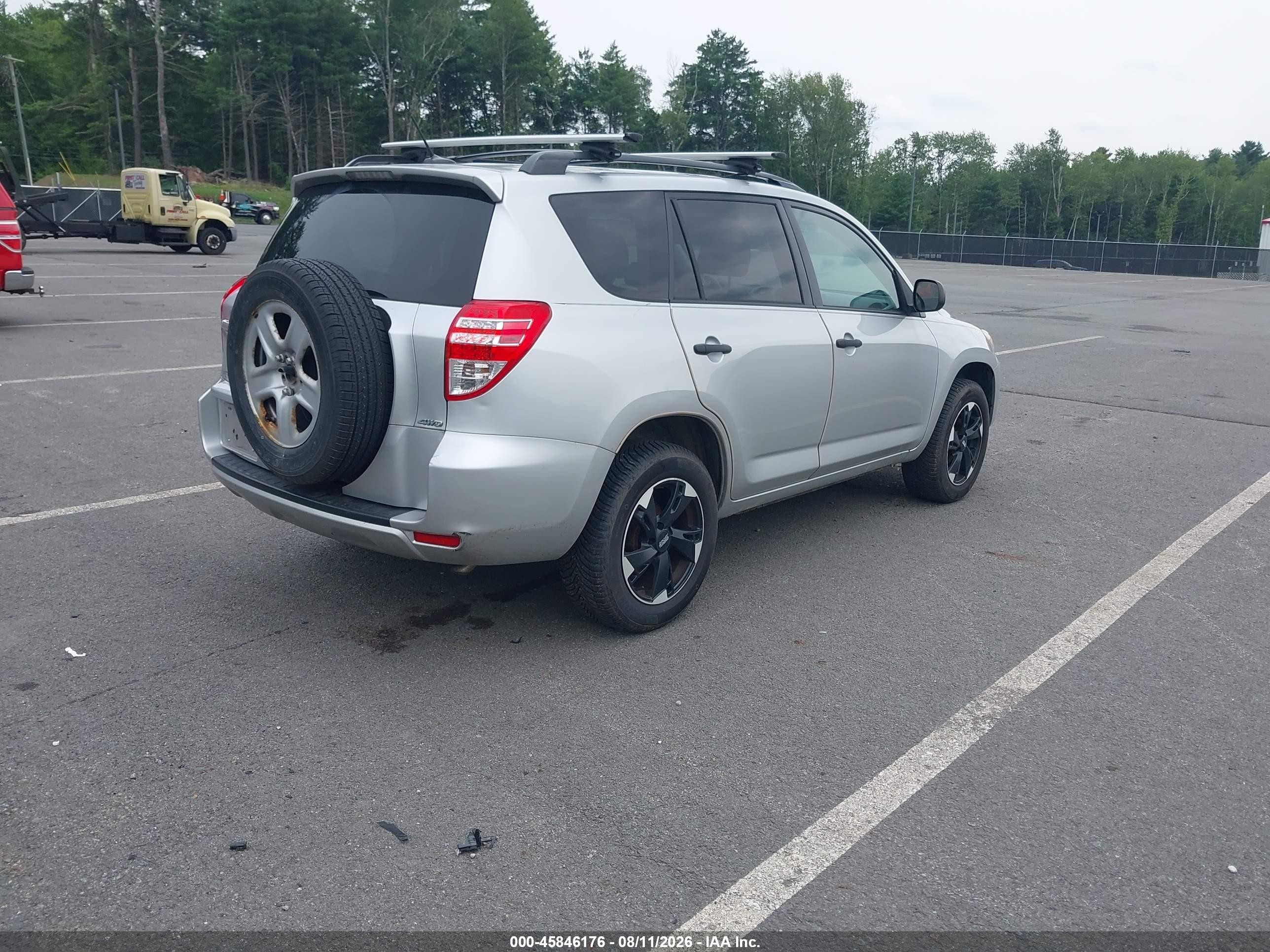 2011 Toyota Rav4   Silver vin: 2T3BF4DV5BW175315