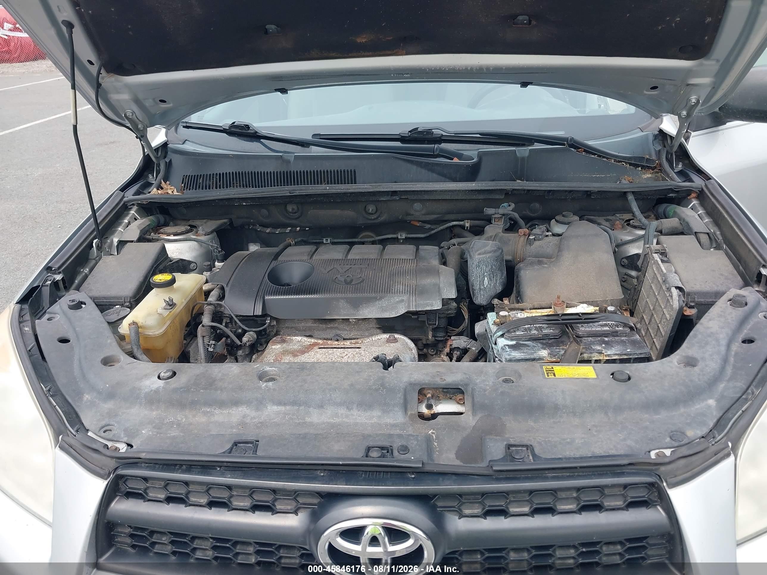 2011 Toyota Rav4   Silver vin: 2T3BF4DV5BW175315