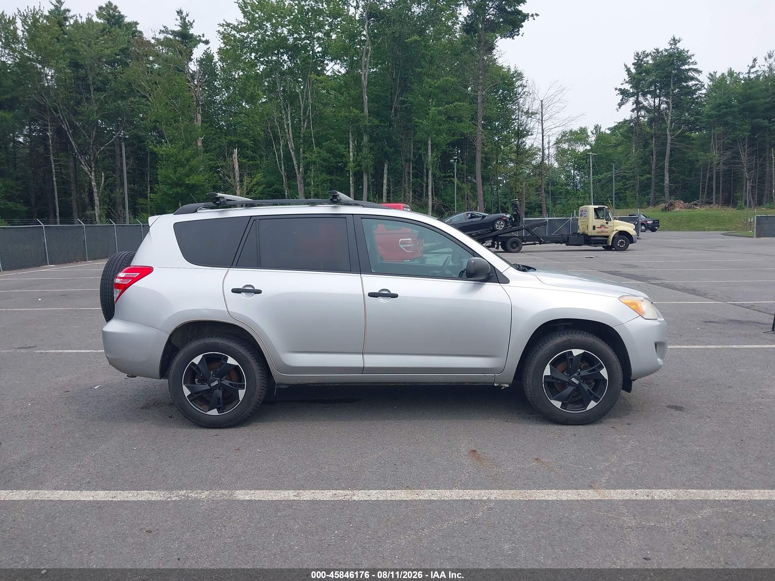 2011 Toyota Rav4   Silver vin: 2T3BF4DV5BW175315