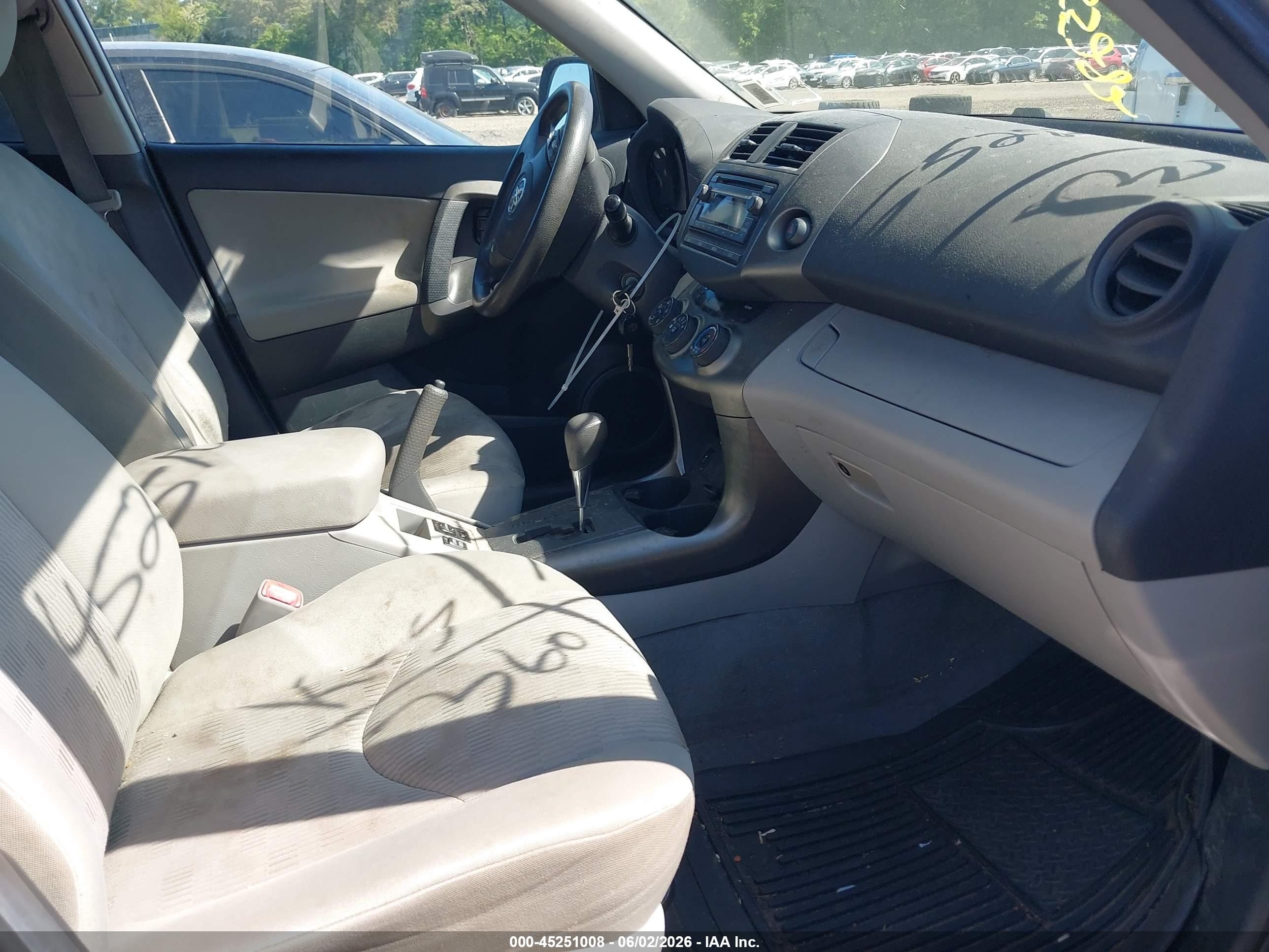 2012 Toyota Rav4   Серый vin: 2T3BF4DV5CW184890