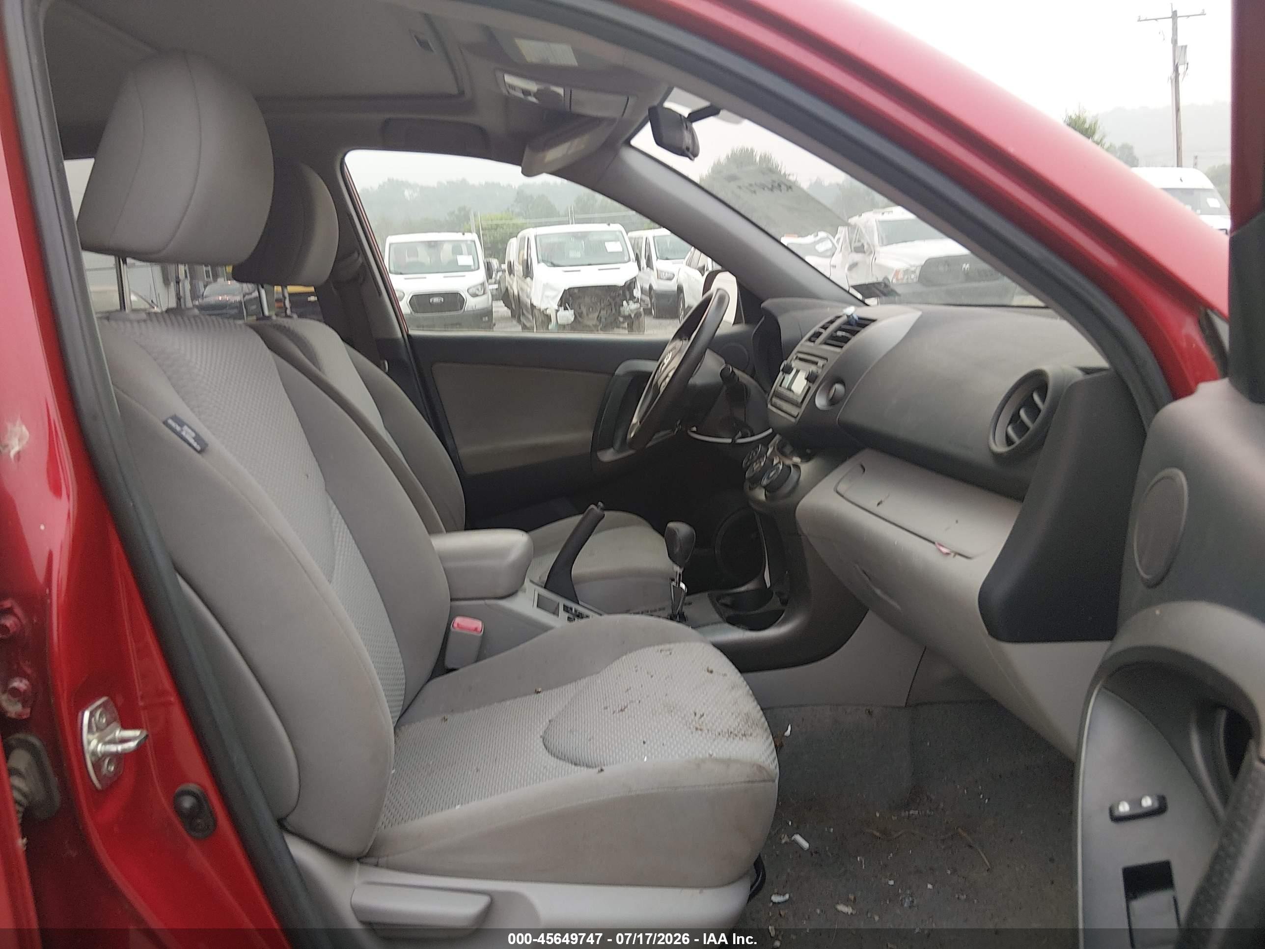 2012 Toyota Rav4   Red vin: 2T3BF4DV5CW220769