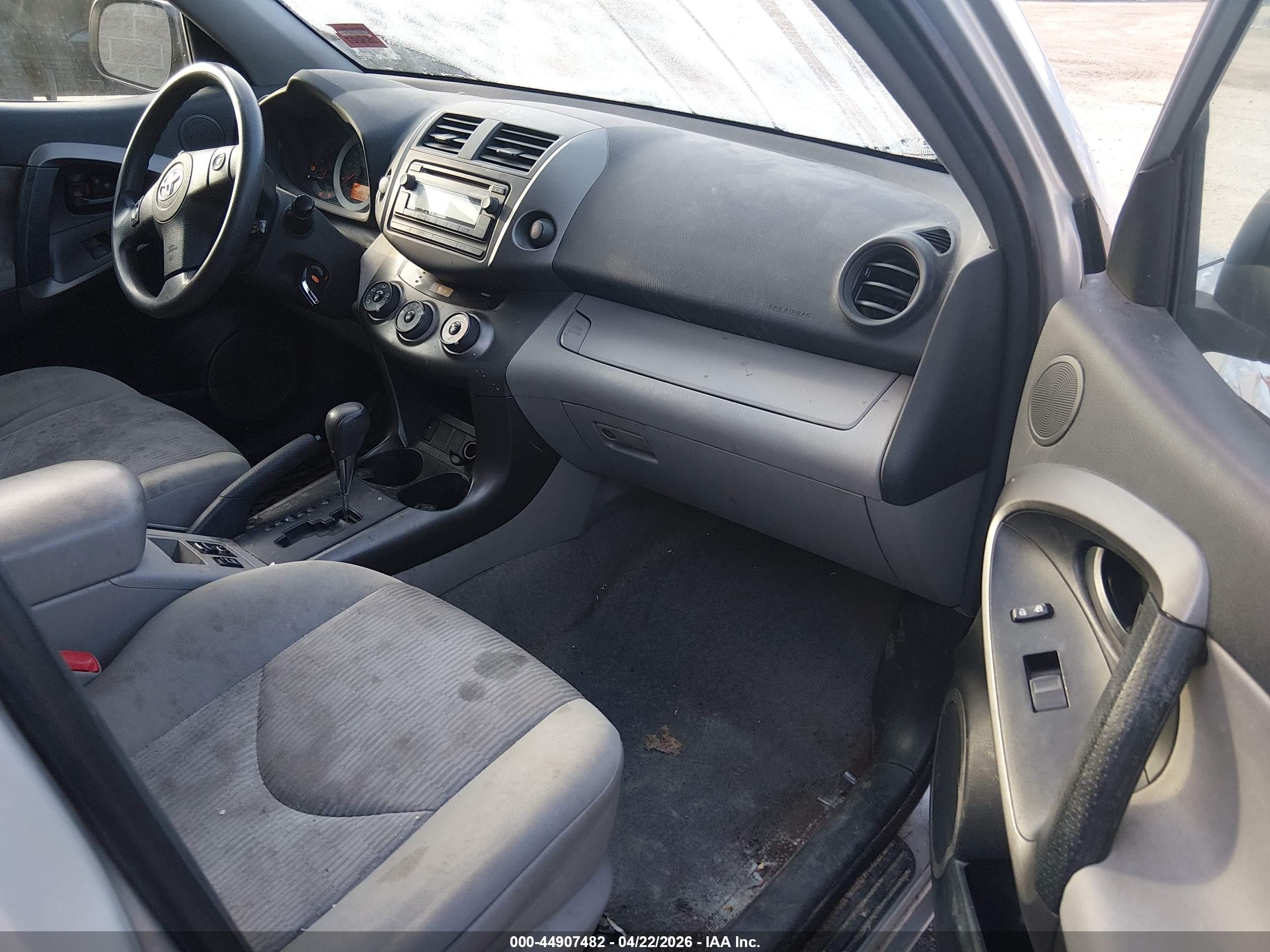 2012 Toyota Rav4   Silver vin: 2T3BF4DV5CW225261