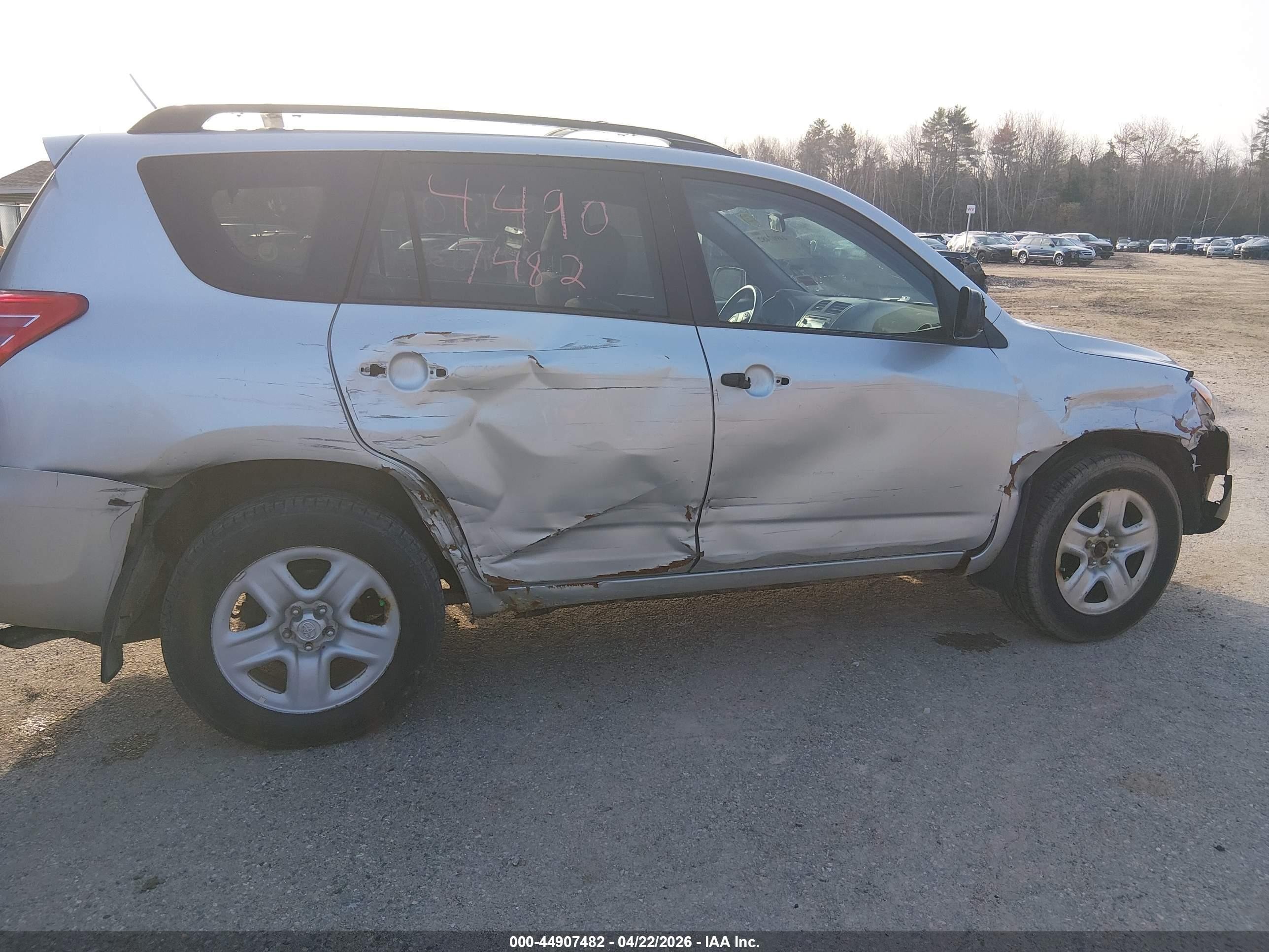 2012 Toyota Rav4   Silver vin: 2T3BF4DV5CW225261