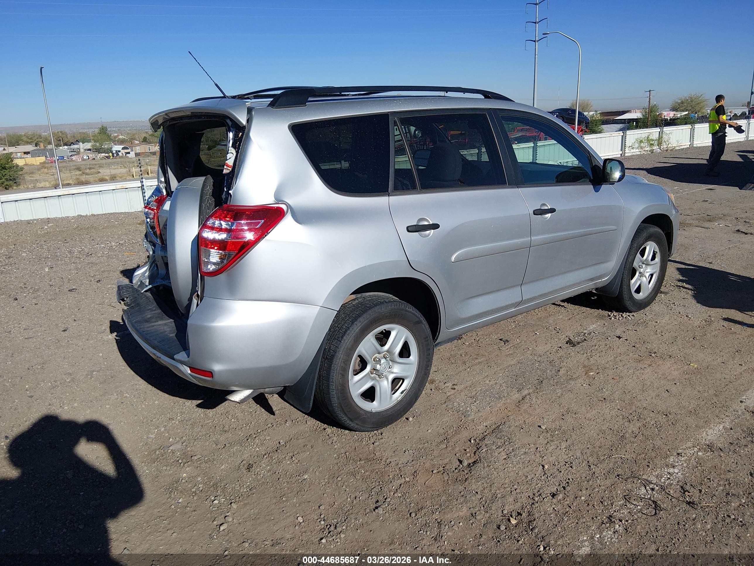 2012 Toyota Rav4   Silver vin: 2T3BF4DV5CW257062