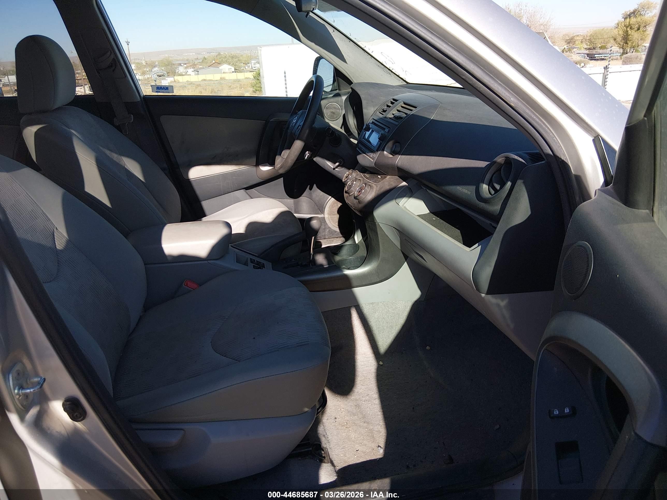 2012 Toyota Rav4   Silver vin: 2T3BF4DV5CW257062