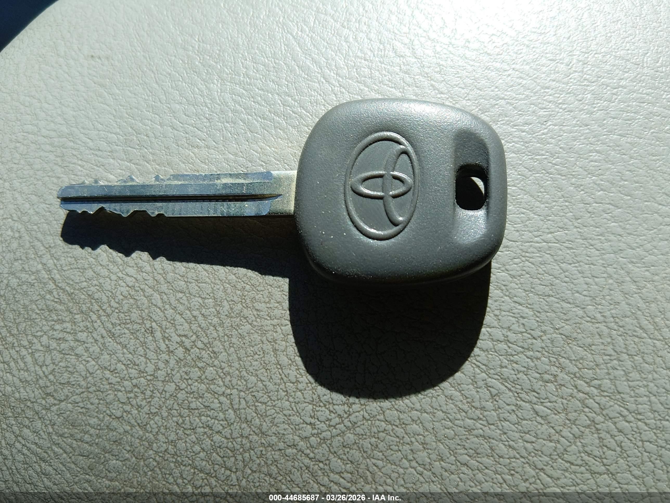 2012 Toyota Rav4   Silver vin: 2T3BF4DV5CW257062