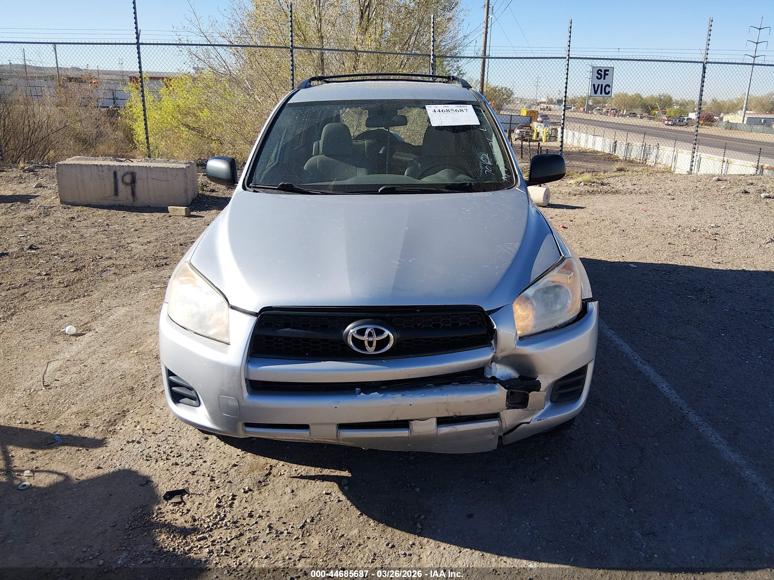 2012 Toyota Rav4   Silver vin: 2T3BF4DV5CW257062
