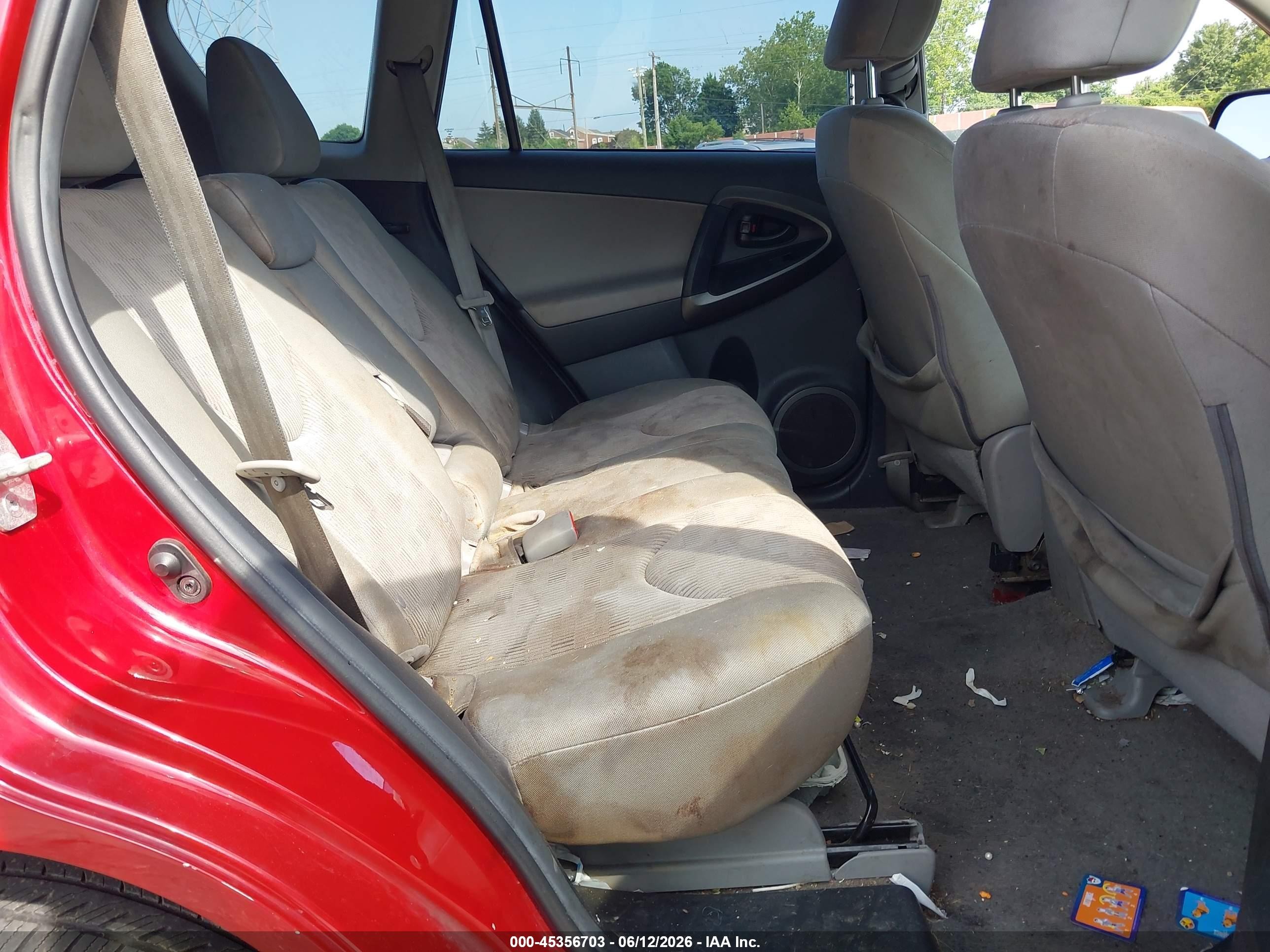2012 Toyota Rav4   Red vin: 2T3BF4DV5CW263055