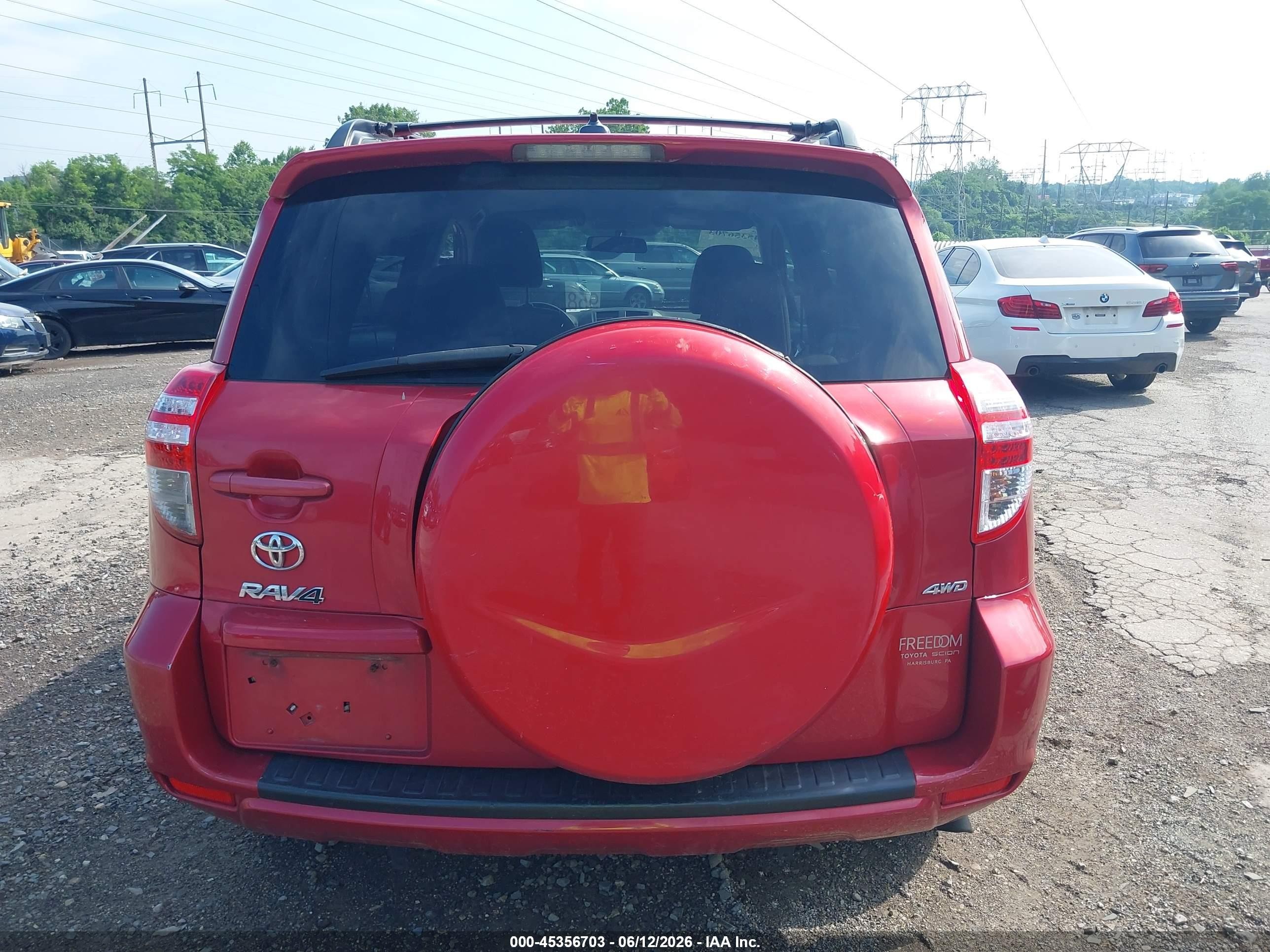 2012 Toyota Rav4   Red vin: 2T3BF4DV5CW263055