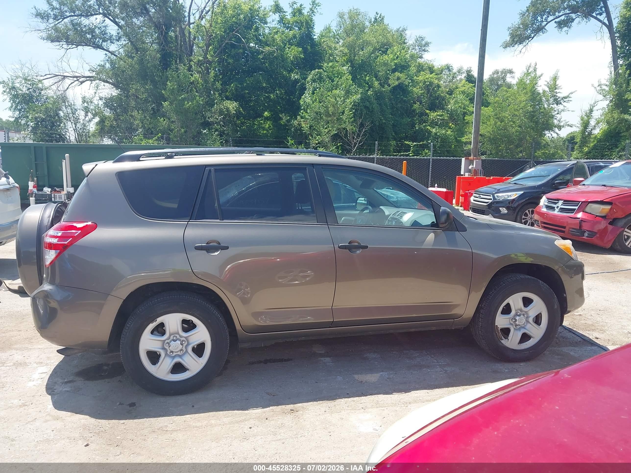 2012 Toyota Rav4   Gray vin: 2T3BF4DV5CW265985