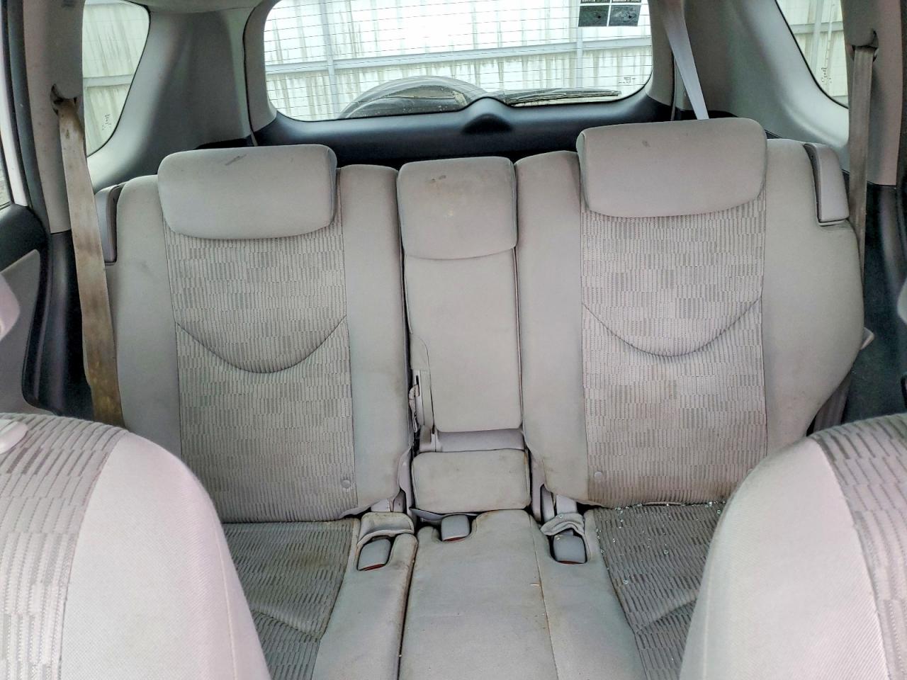 2010 Toyota Rav4 Base White vin: 2T3BF4DV6AW033408