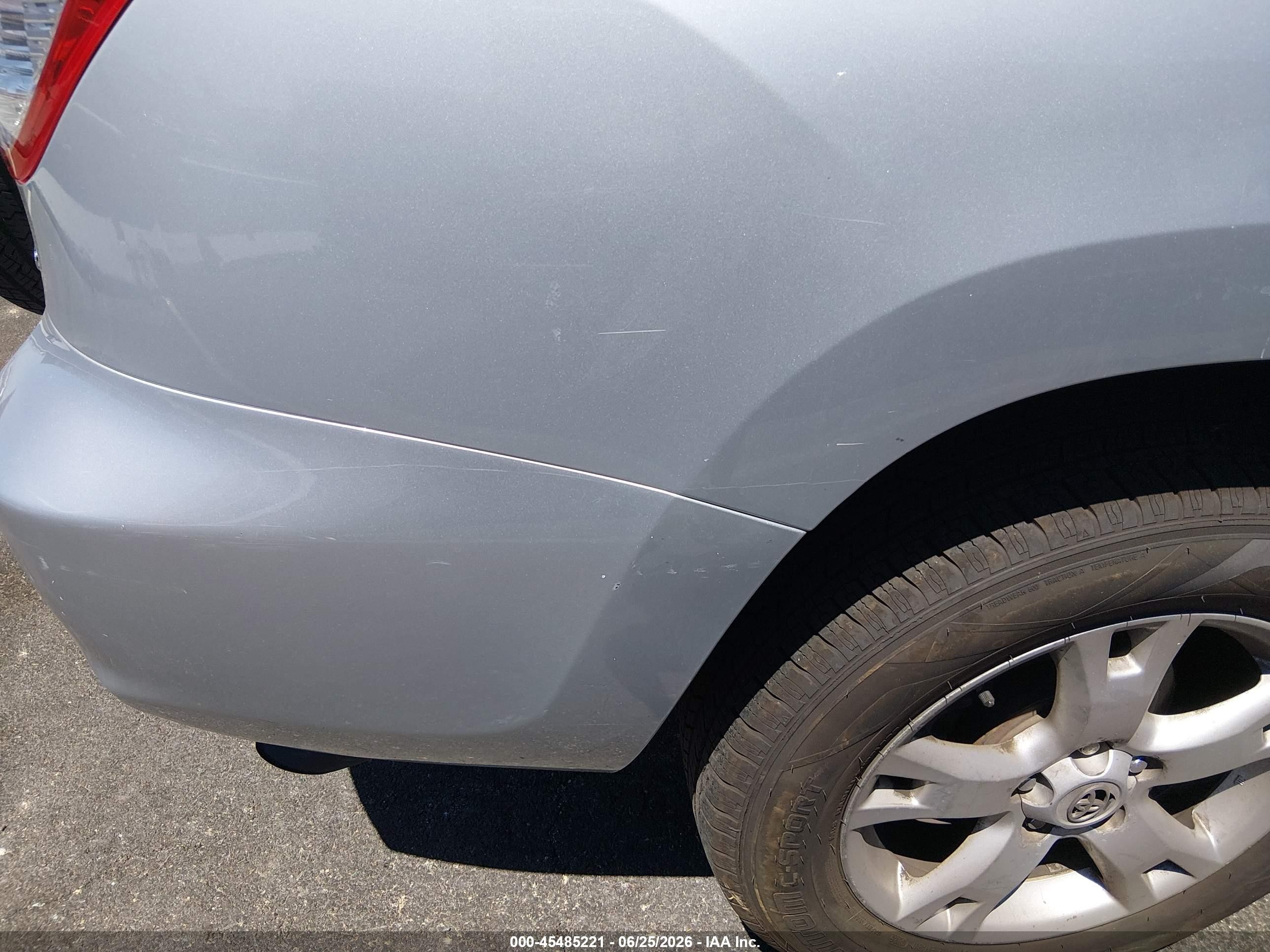 2010 Toyota Rav4   Серебряный vin: 2T3BF4DV6AW057367