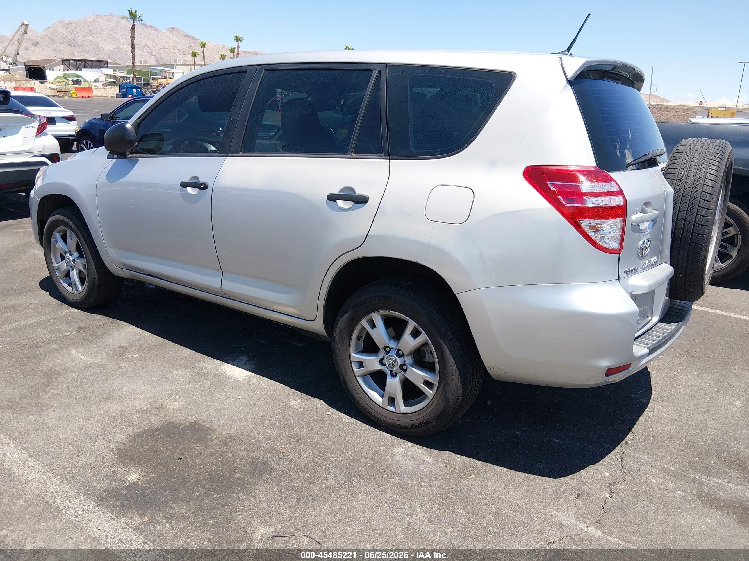 2010 Toyota Rav4   Серебряный vin: 2T3BF4DV6AW057367