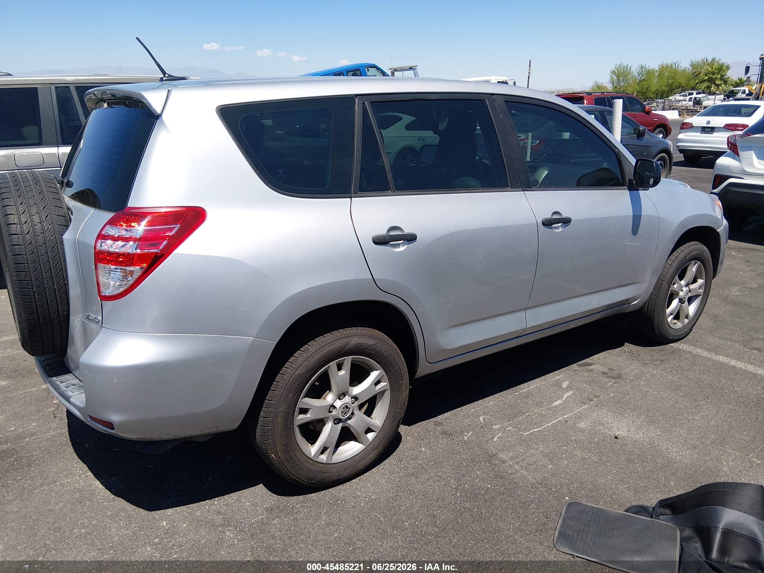 2010 Toyota Rav4   Серебряный vin: 2T3BF4DV6AW057367