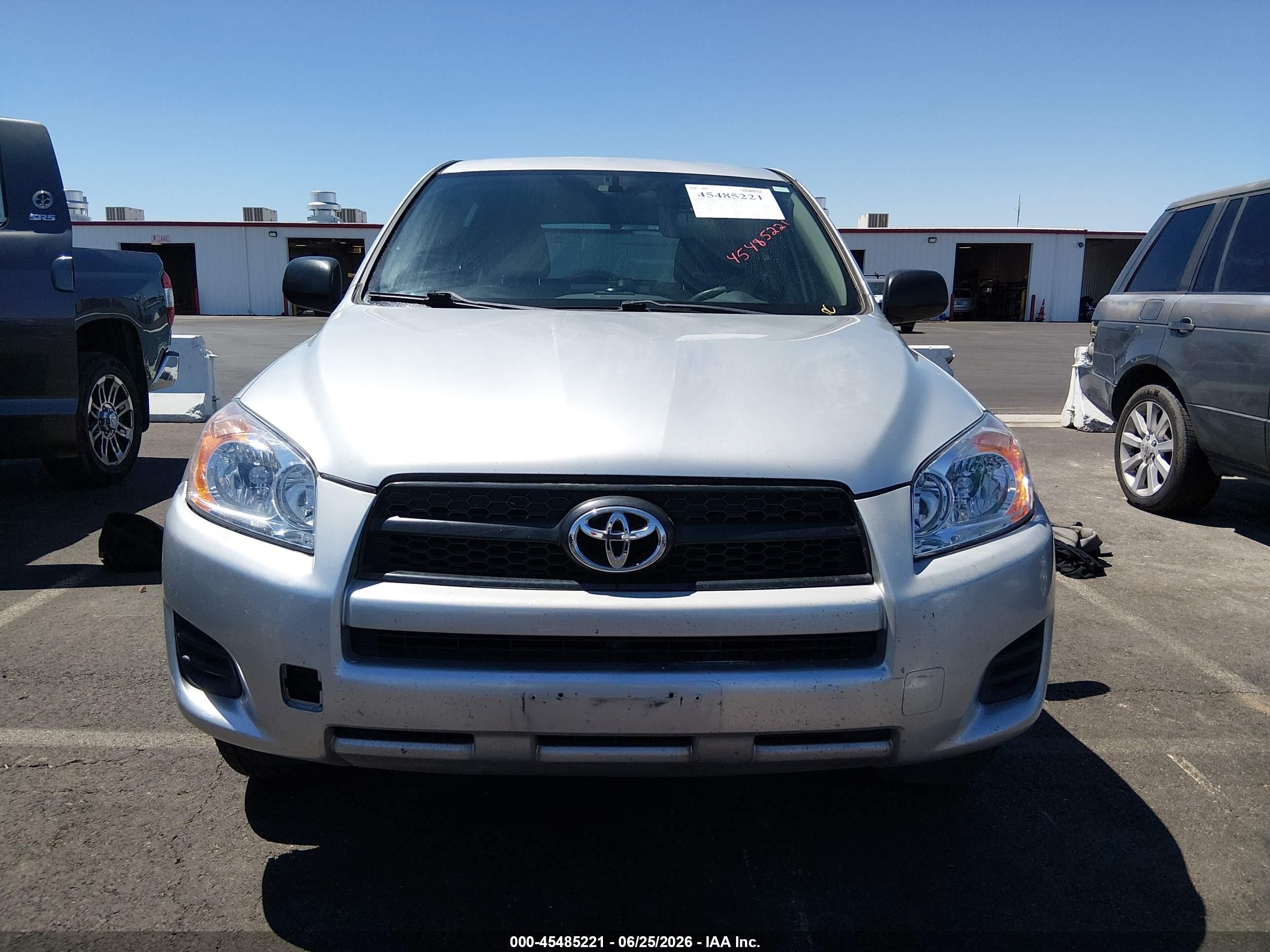 2010 Toyota Rav4   Серебряный vin: 2T3BF4DV6AW057367
