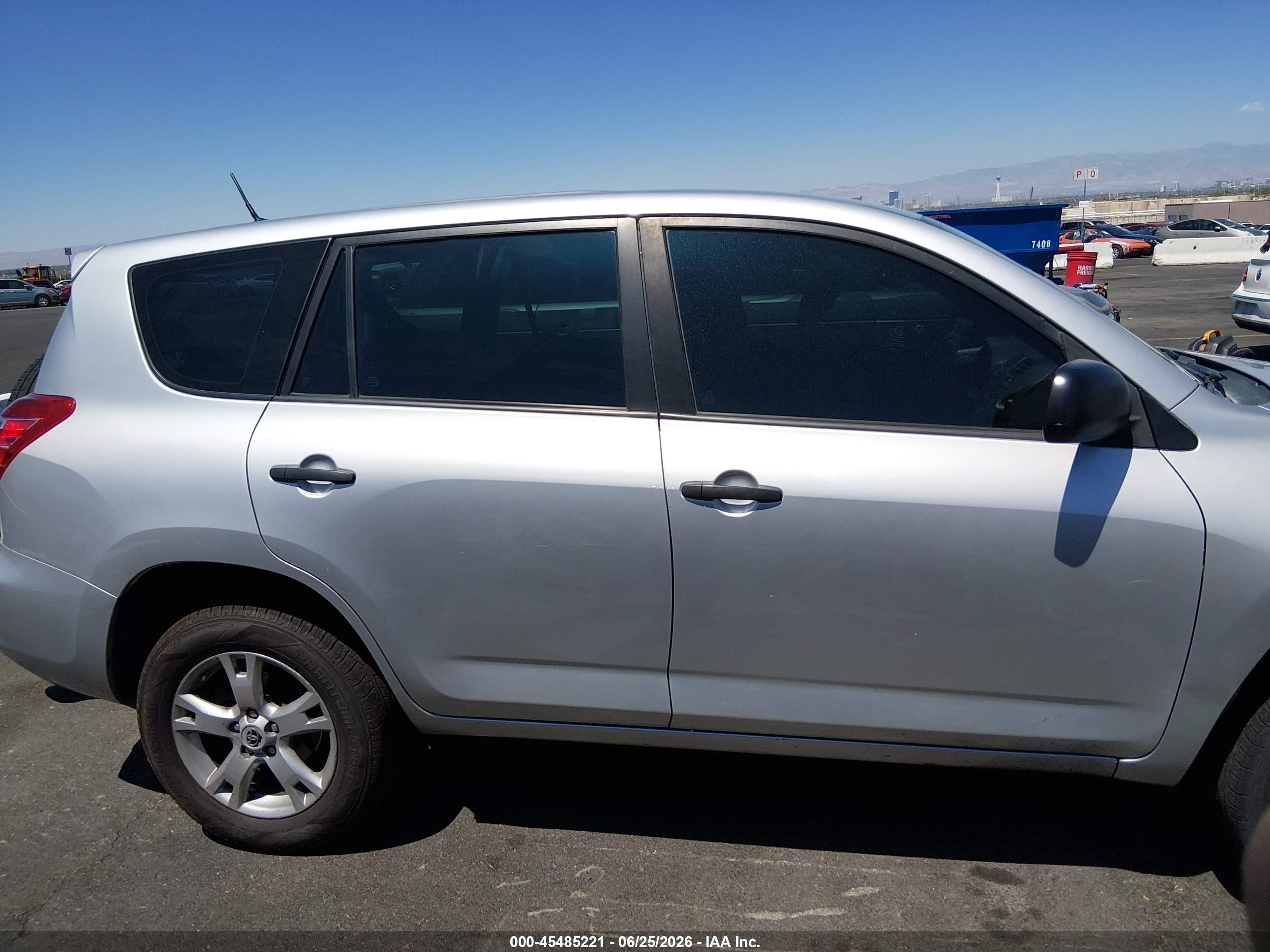 2010 Toyota Rav4   Серебряный vin: 2T3BF4DV6AW057367