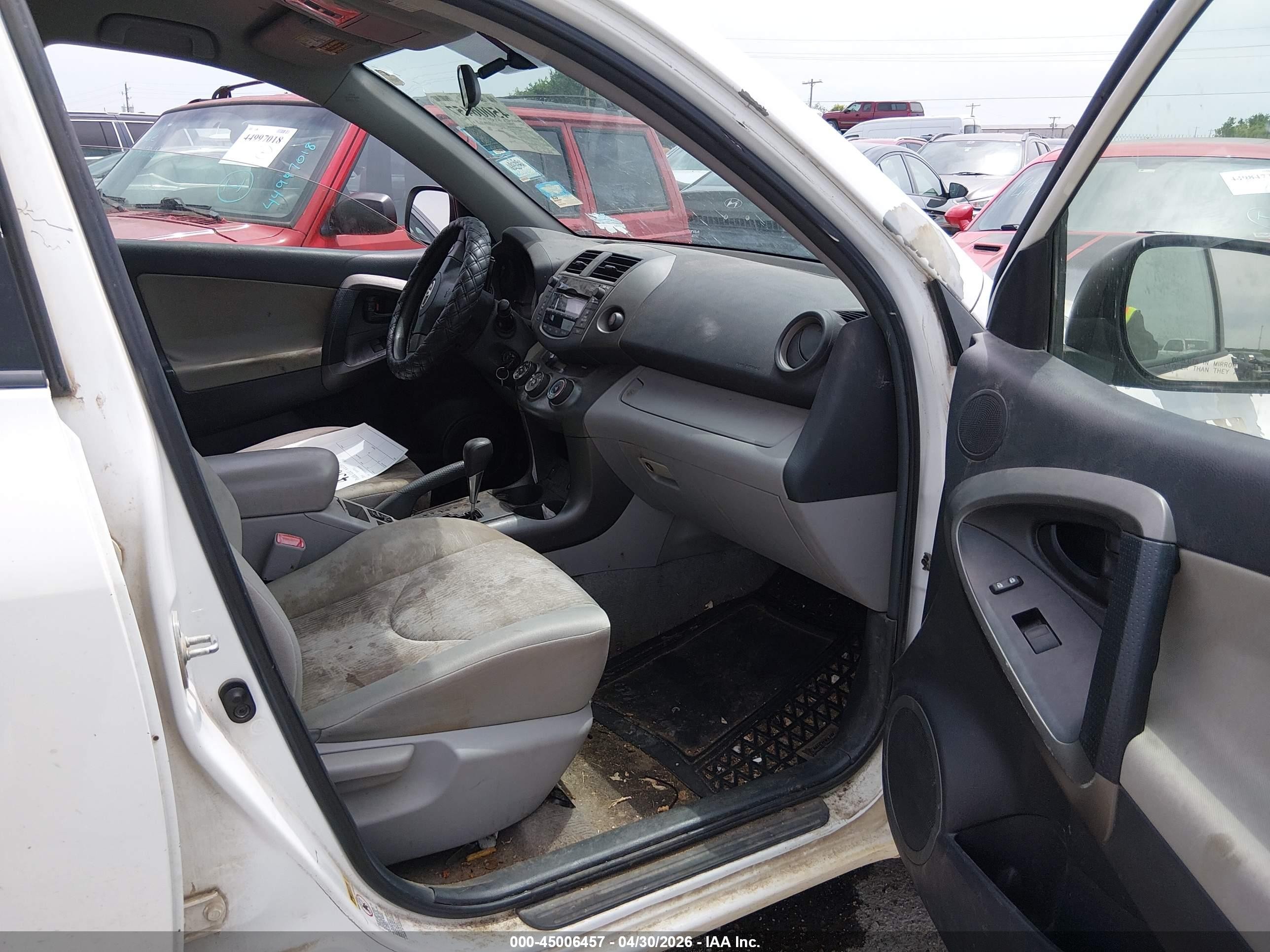 2010 Toyota Rav4   White vin: 2T3BF4DV6AW059295