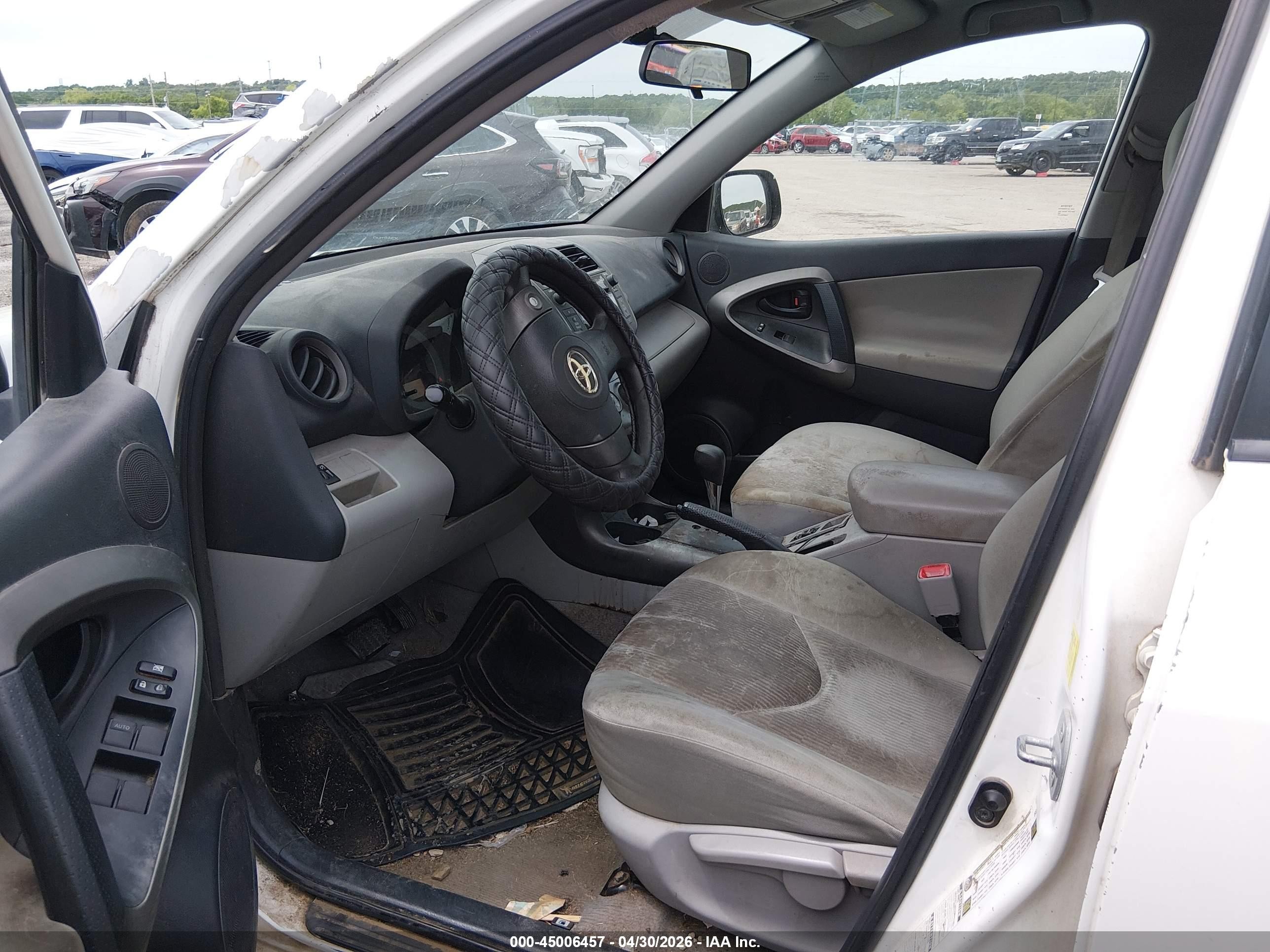 2010 Toyota Rav4   White vin: 2T3BF4DV6AW059295