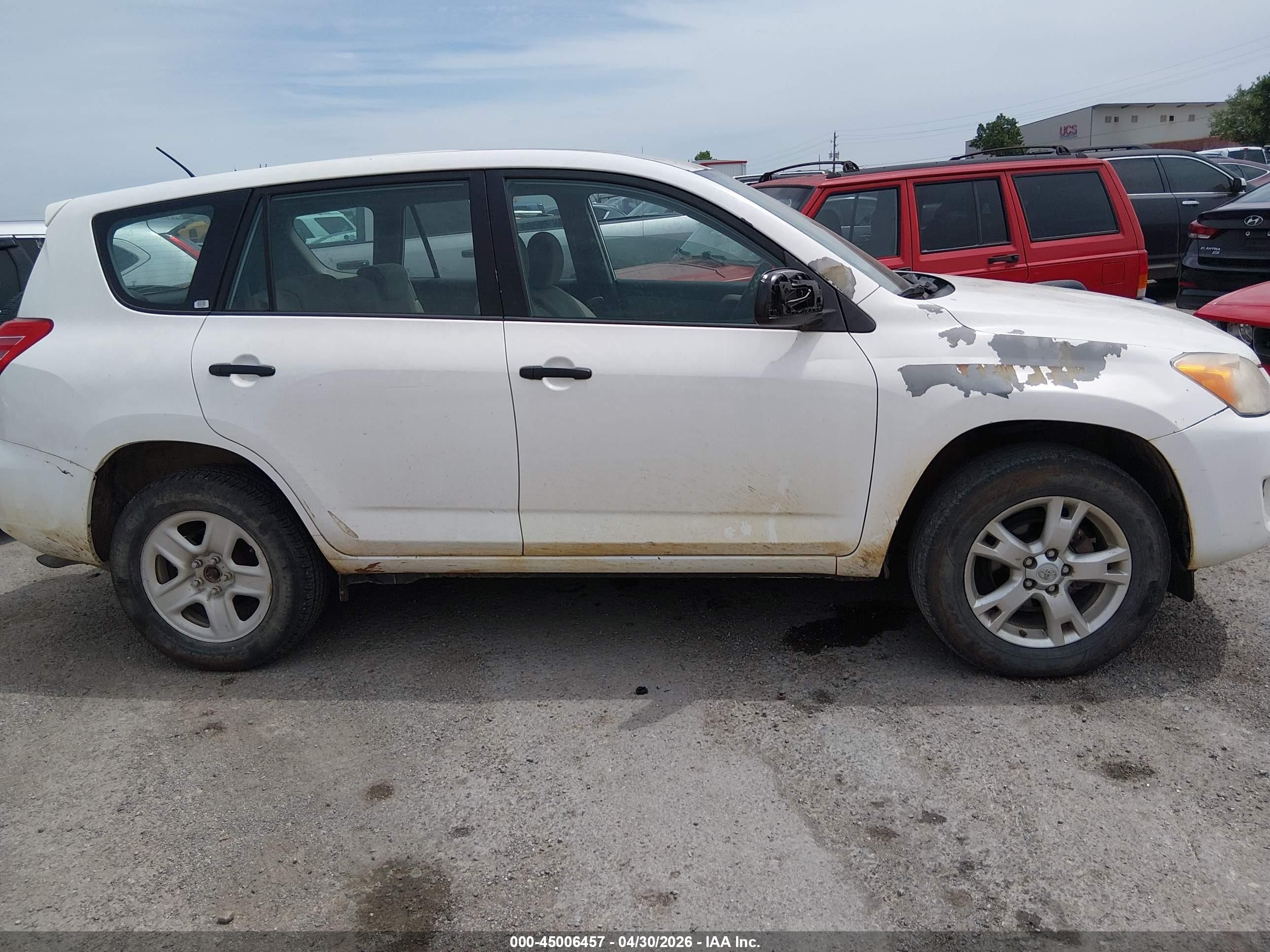 2010 Toyota Rav4   White vin: 2T3BF4DV6AW059295