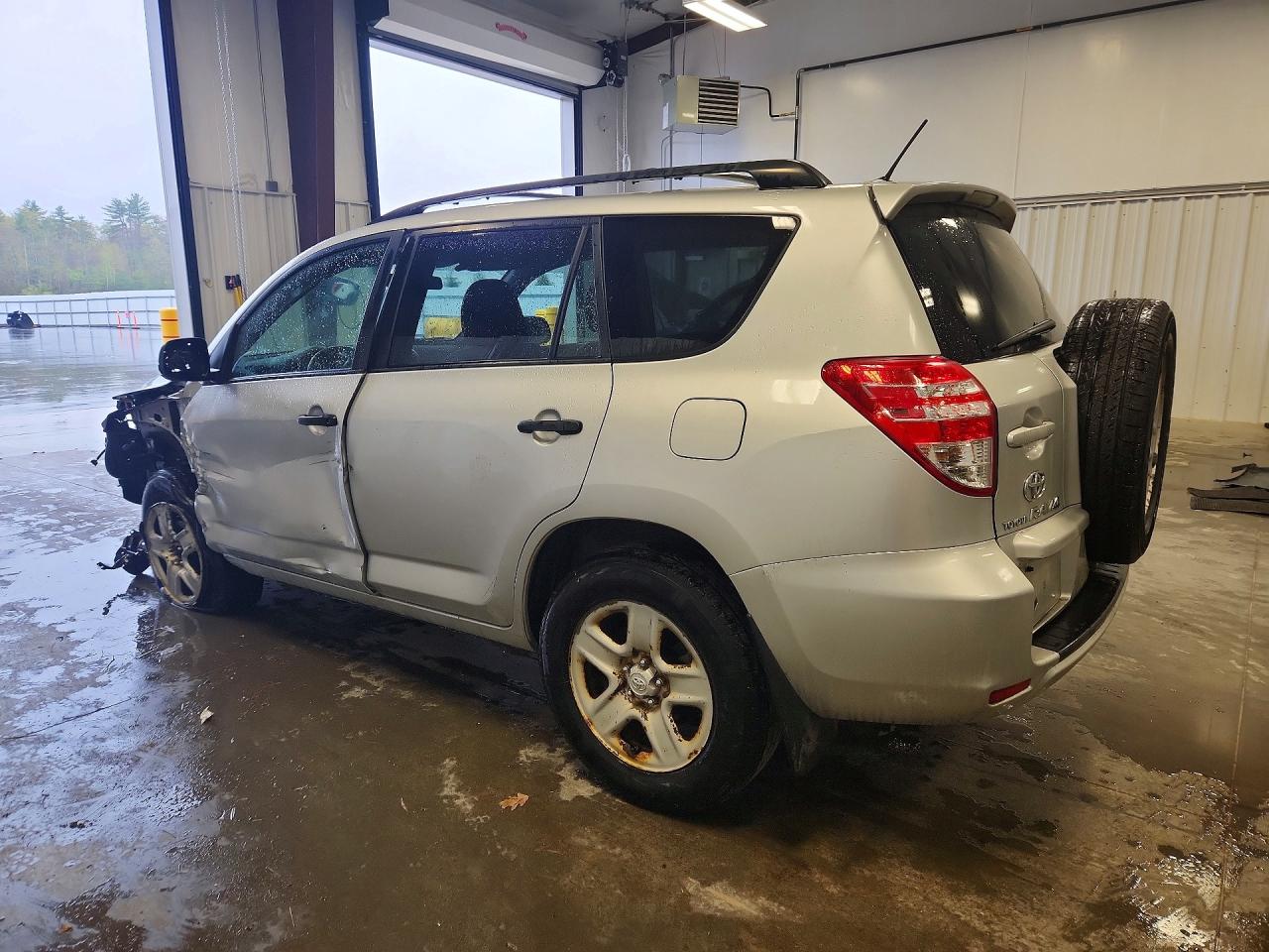 2010 Toyota Rav4 Base Silver vin: 2T3BF4DV6AW067851