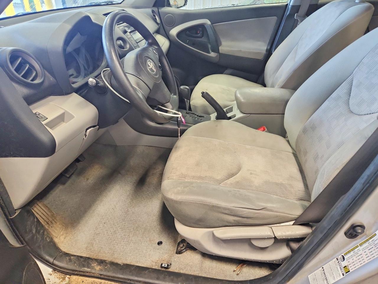 2010 Toyota Rav4 Base Silver vin: 2T3BF4DV6AW067851